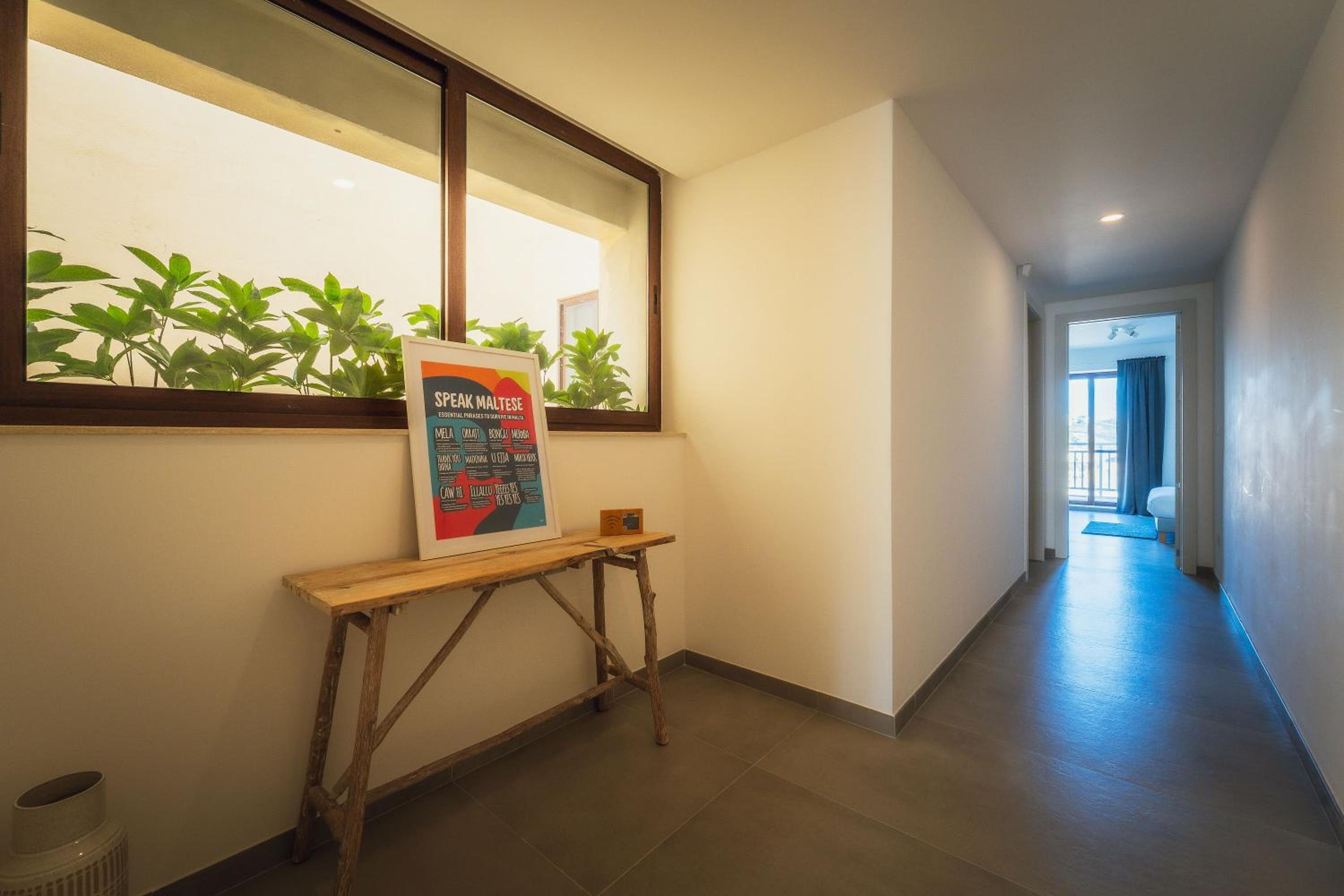 Qala Skyview Penthouse with Pool, Sunsets and BBQ Area