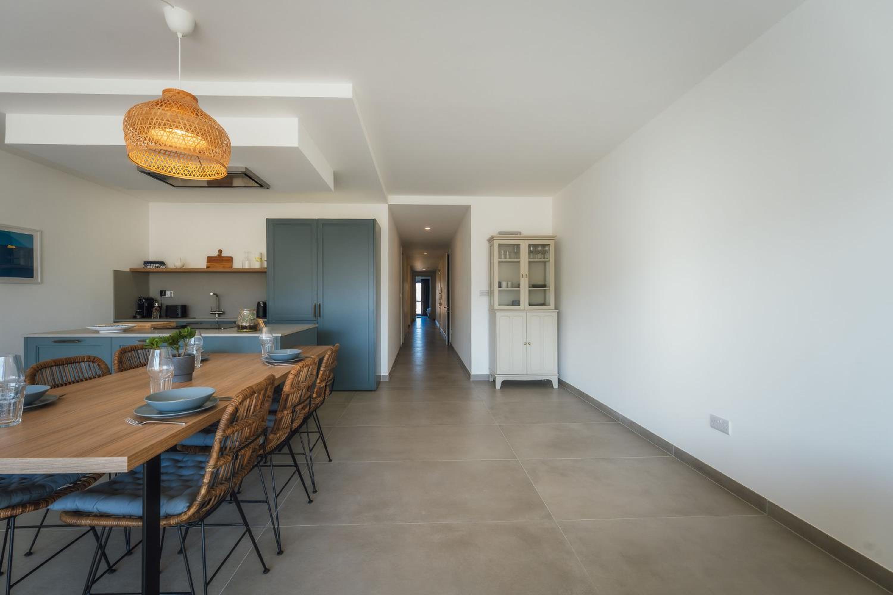 Qala Skyview Penthouse with Pool, Sunsets and BBQ Area