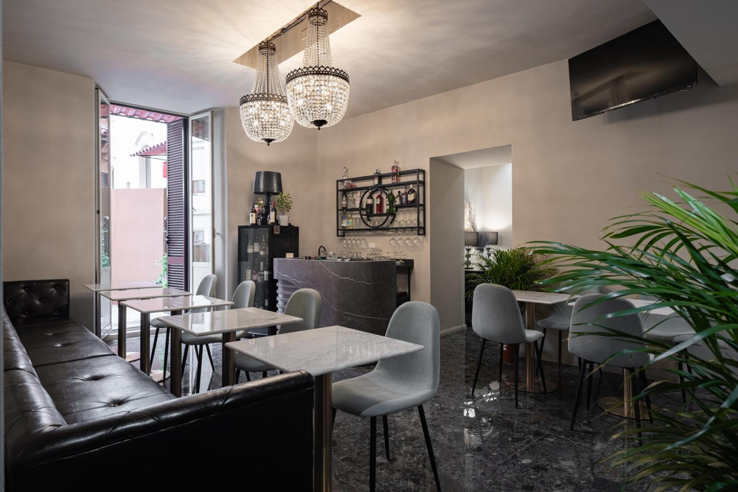 Roma suite hotel