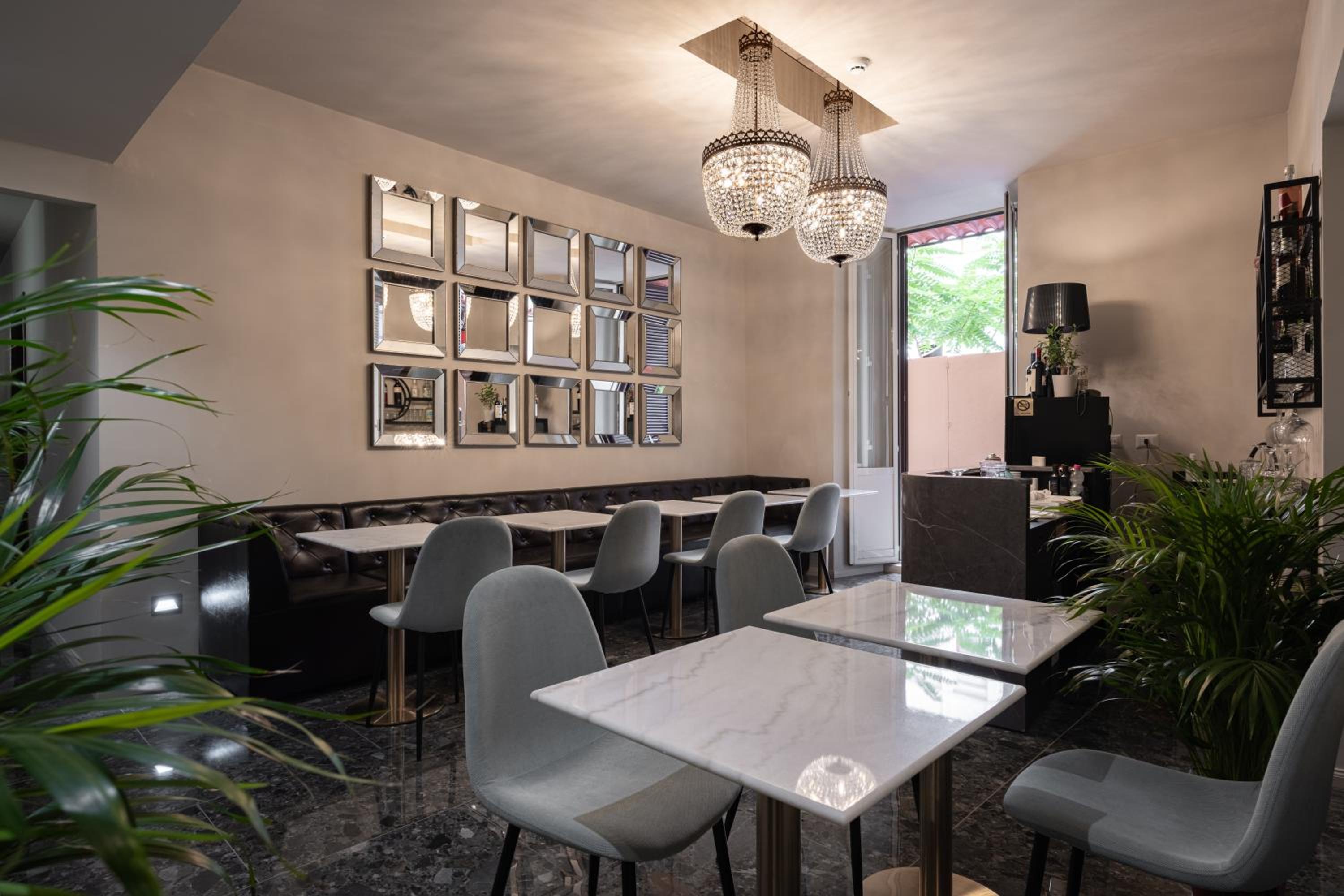 Roma suite hotel