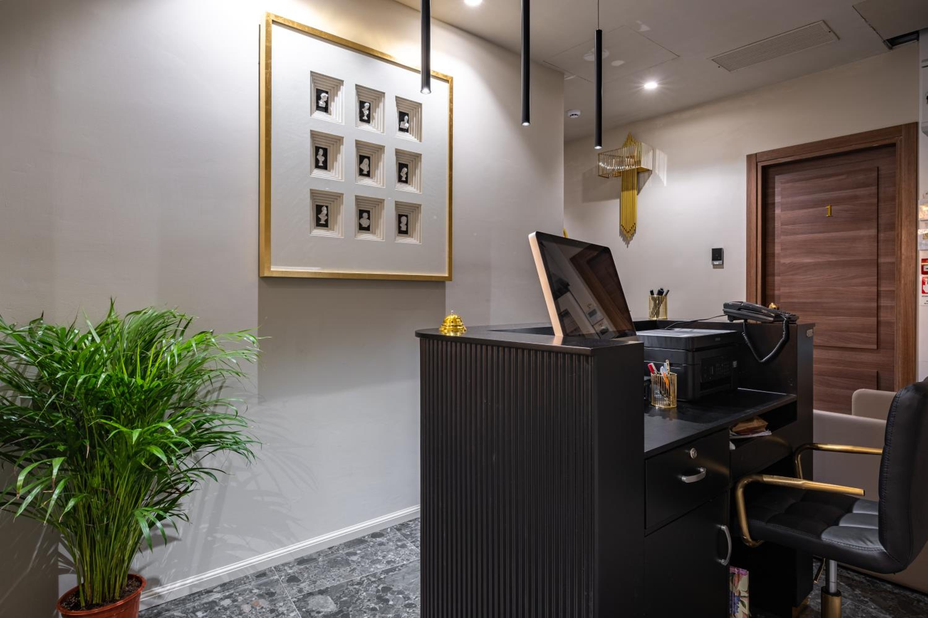 Roma suite hotel