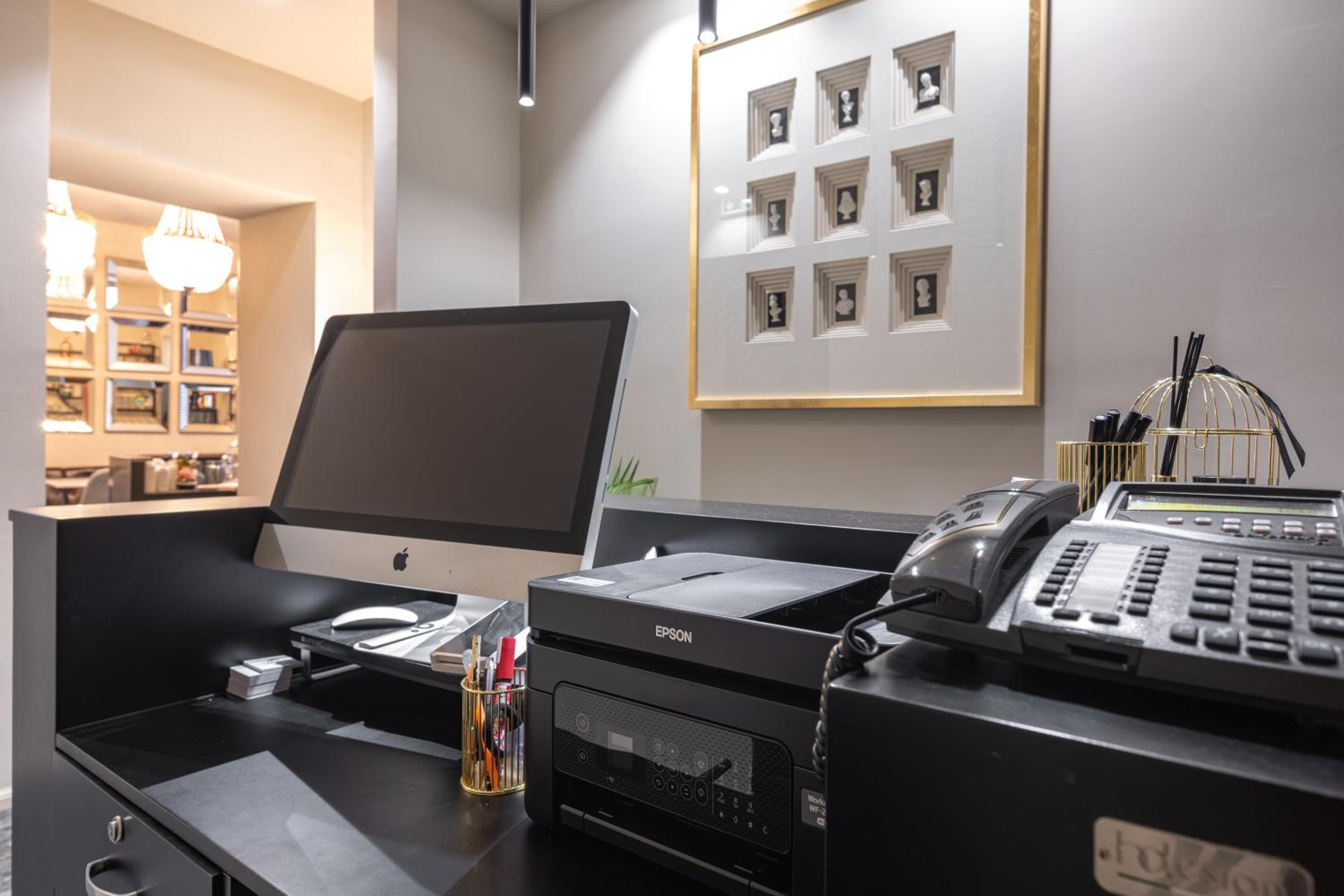 Roma suite hotel