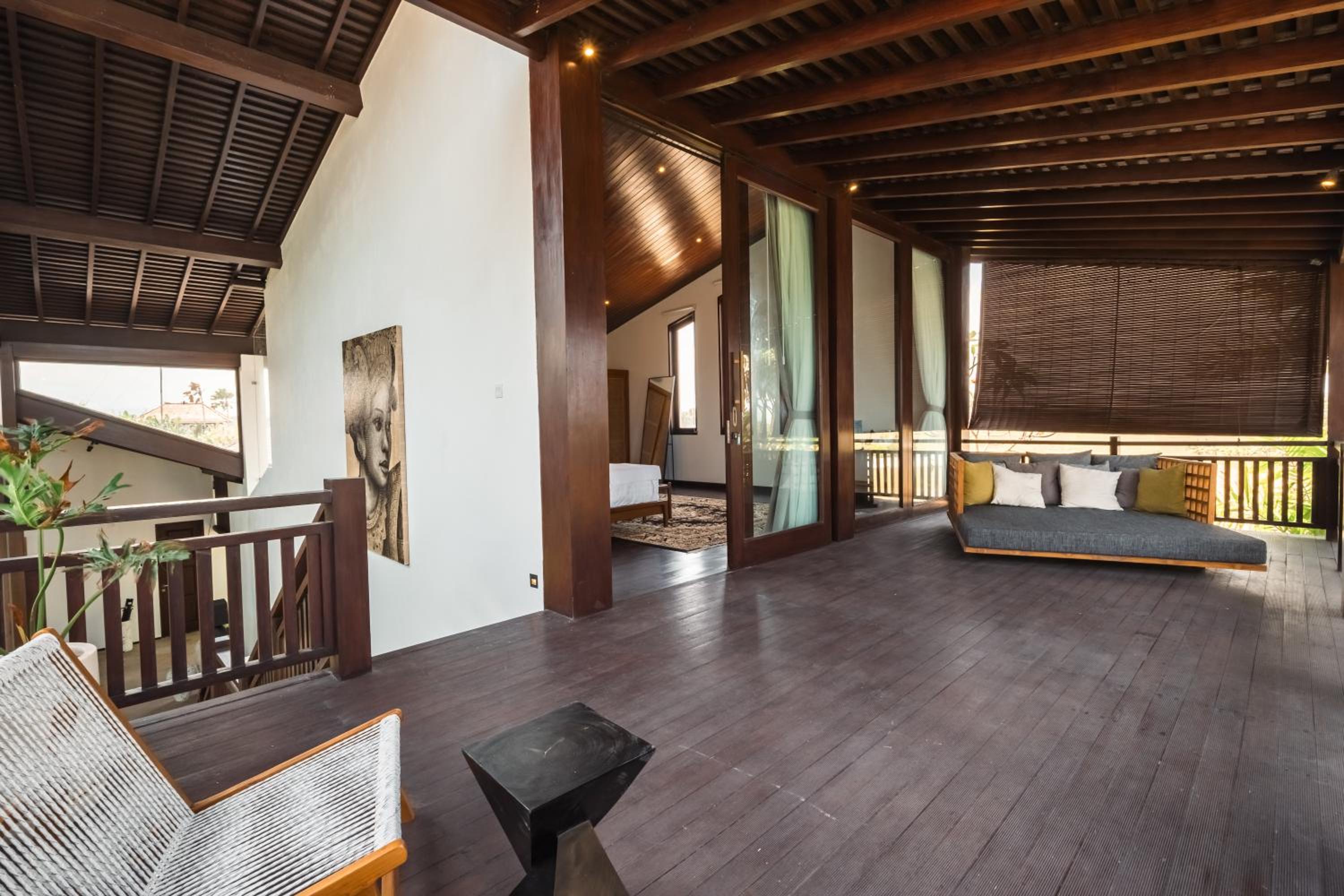 Oceanfront Luxury Villa in Beraban with Private Pool