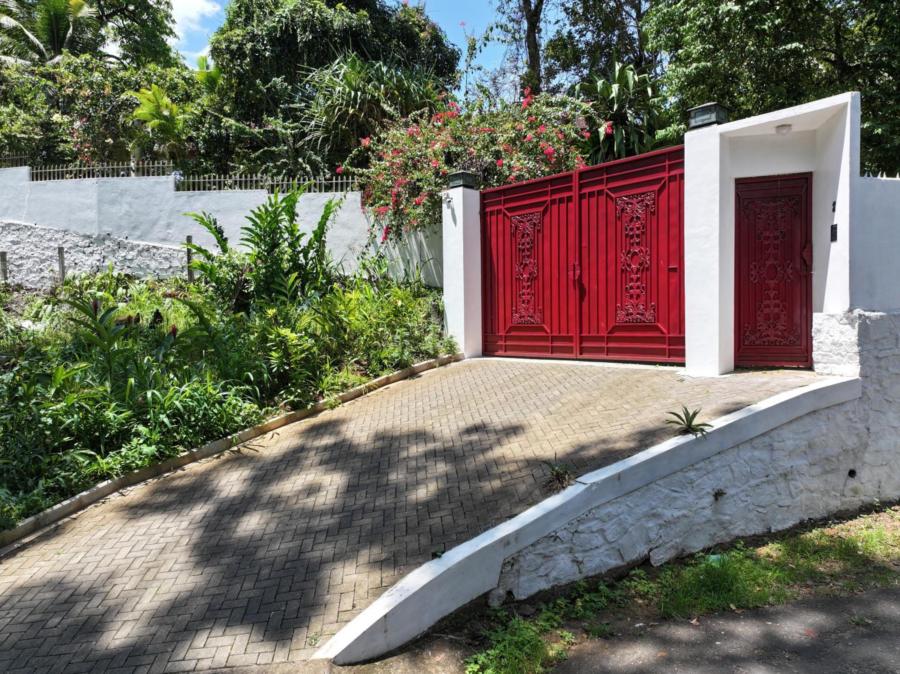 Hebron Gardens House
