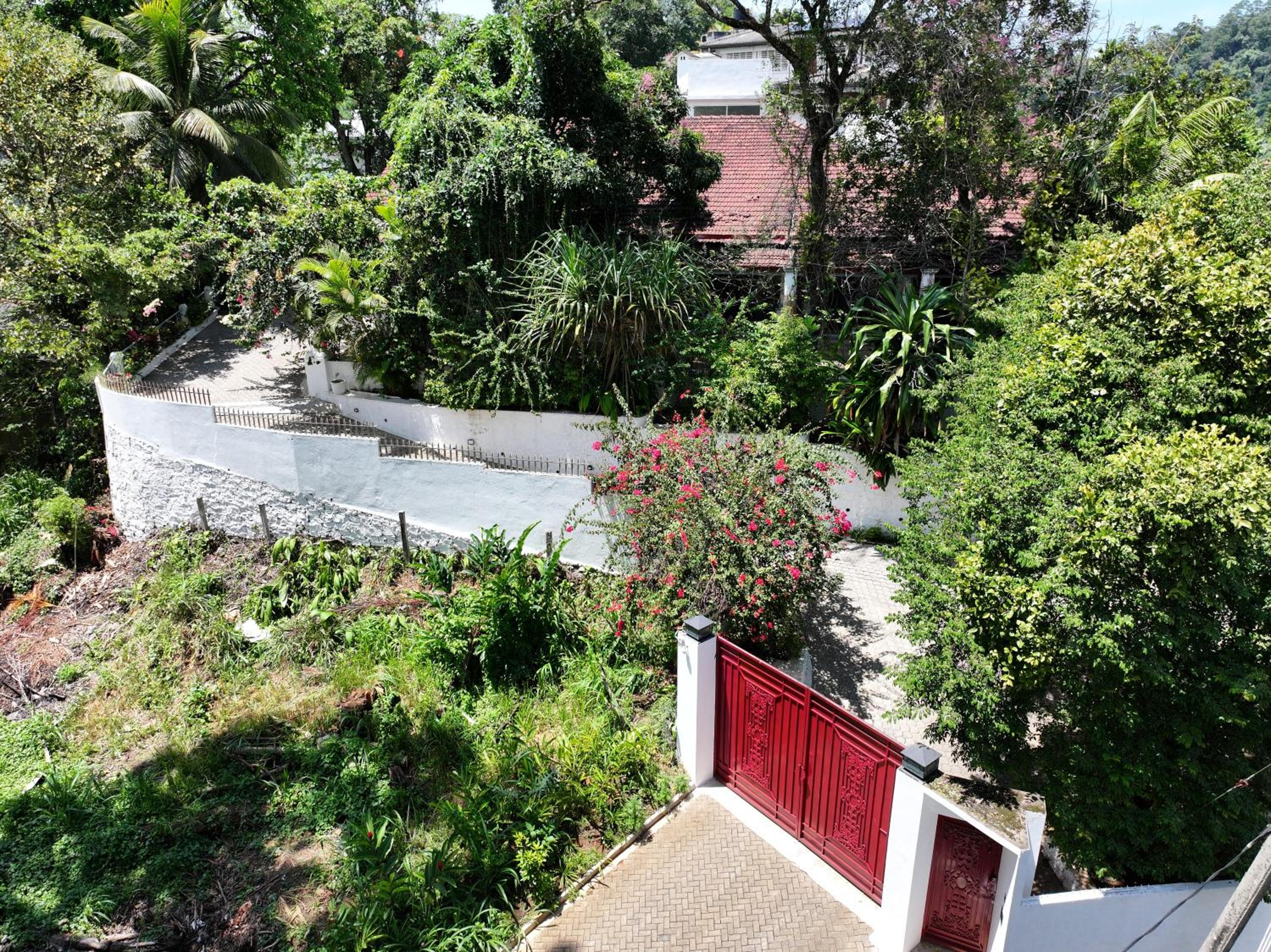 Hebron Gardens House