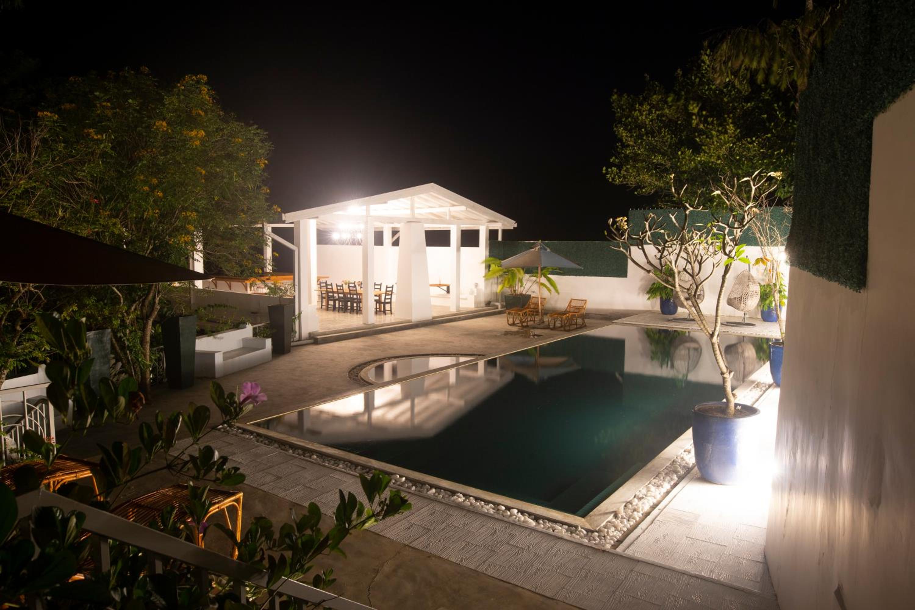 Hebron Gardens House