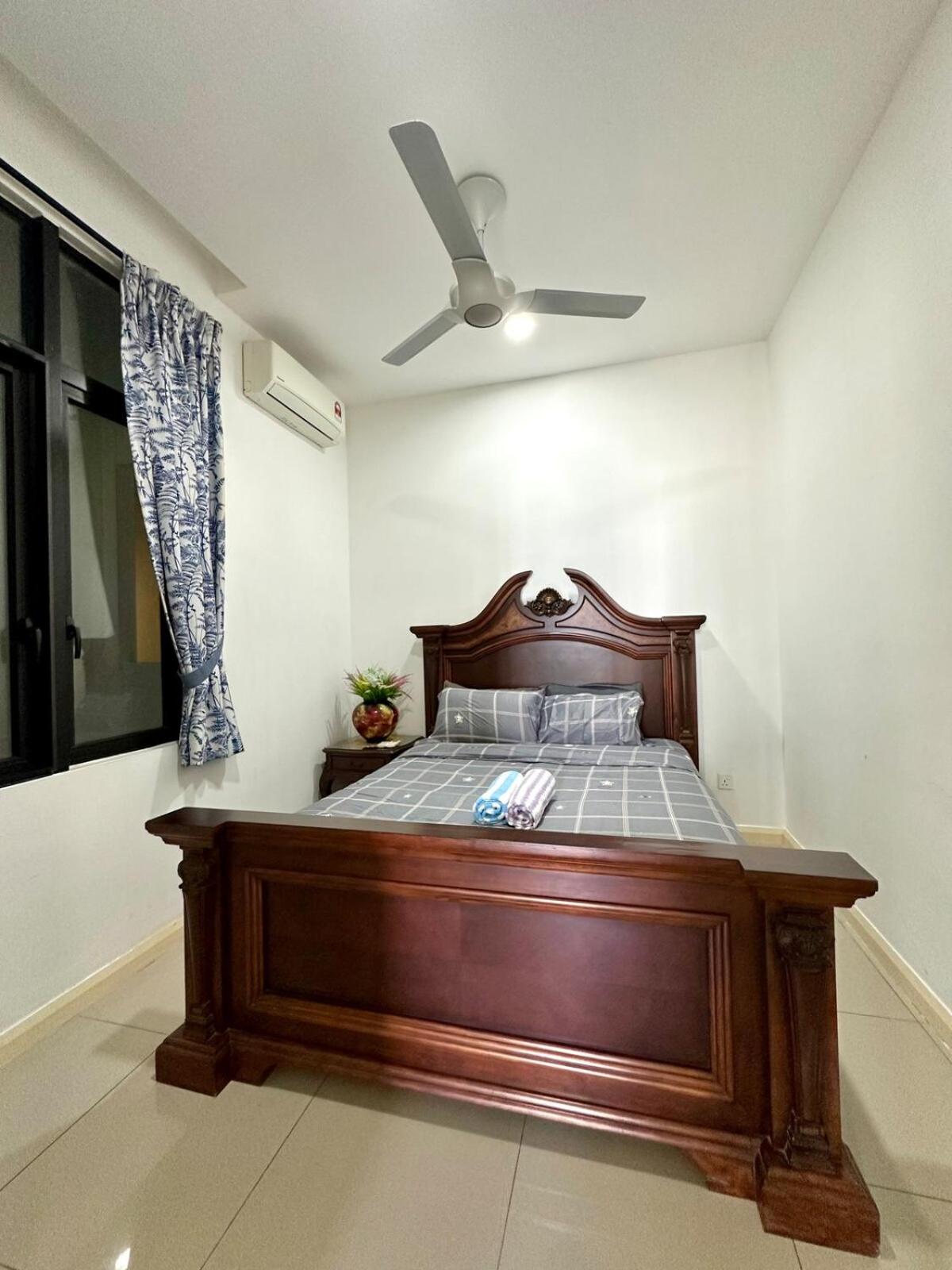 D'pristine 4 bedroom condo 1725 opposite Legoland and Medini mall