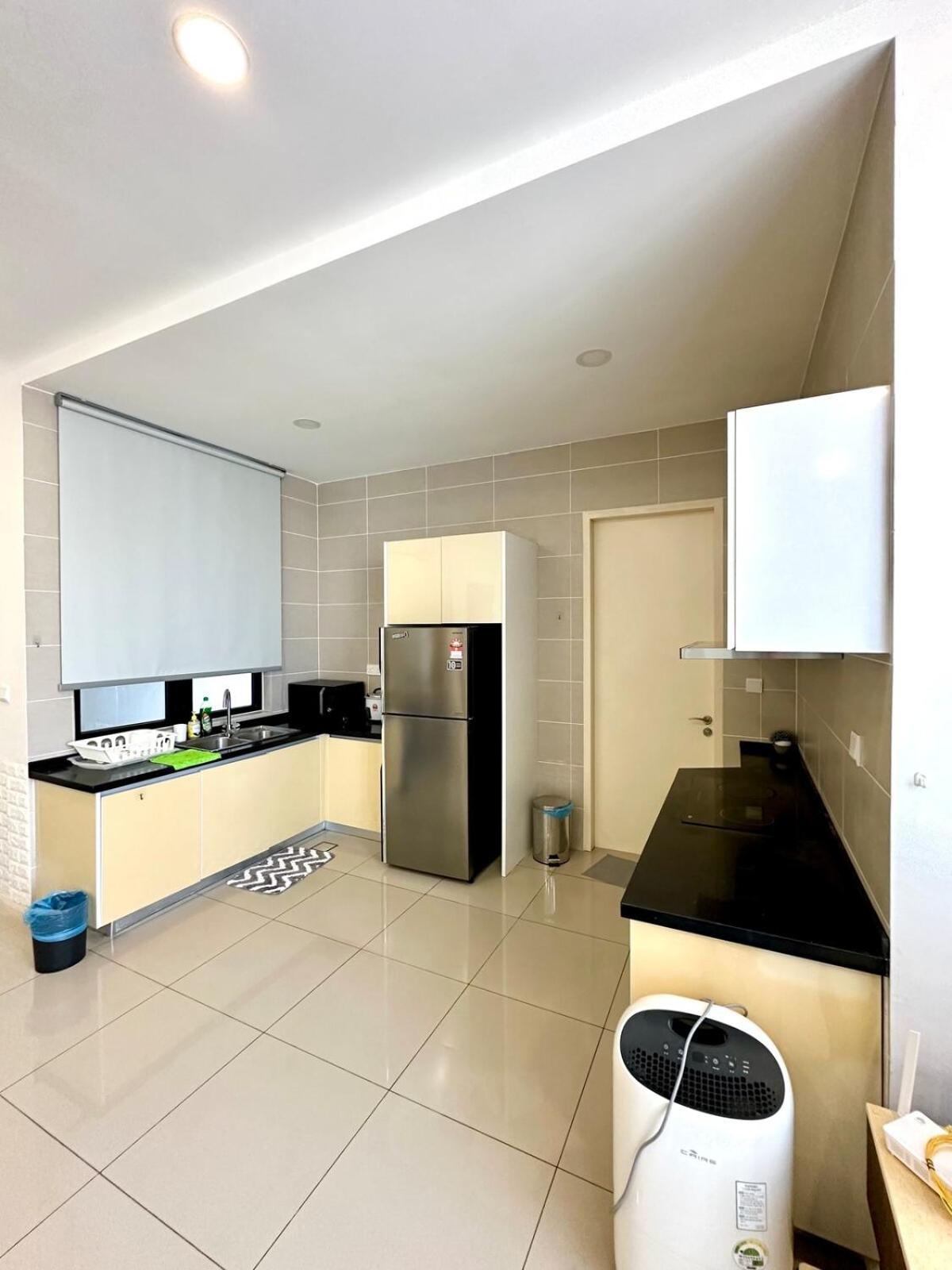 D'pristine 4 bedroom condo 1725 opposite Legoland and Medini mall