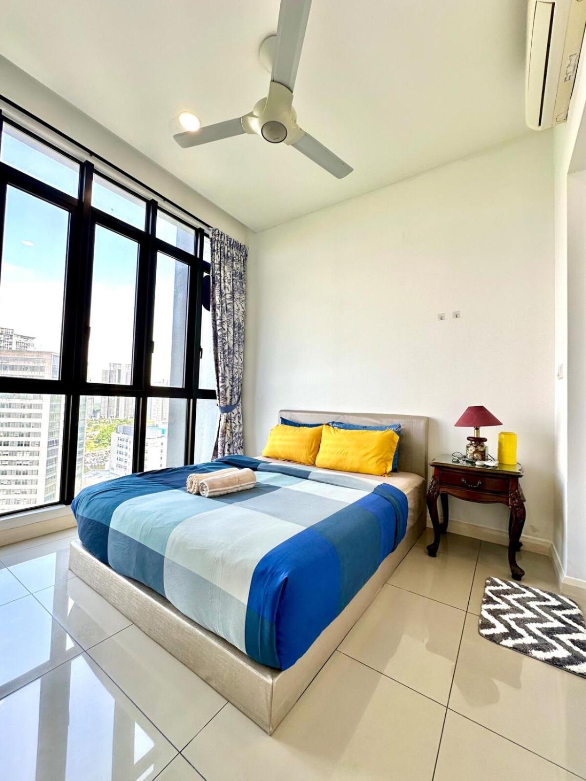 D'pristine 4 bedroom condo 1725 opposite Legoland and Medini mall
