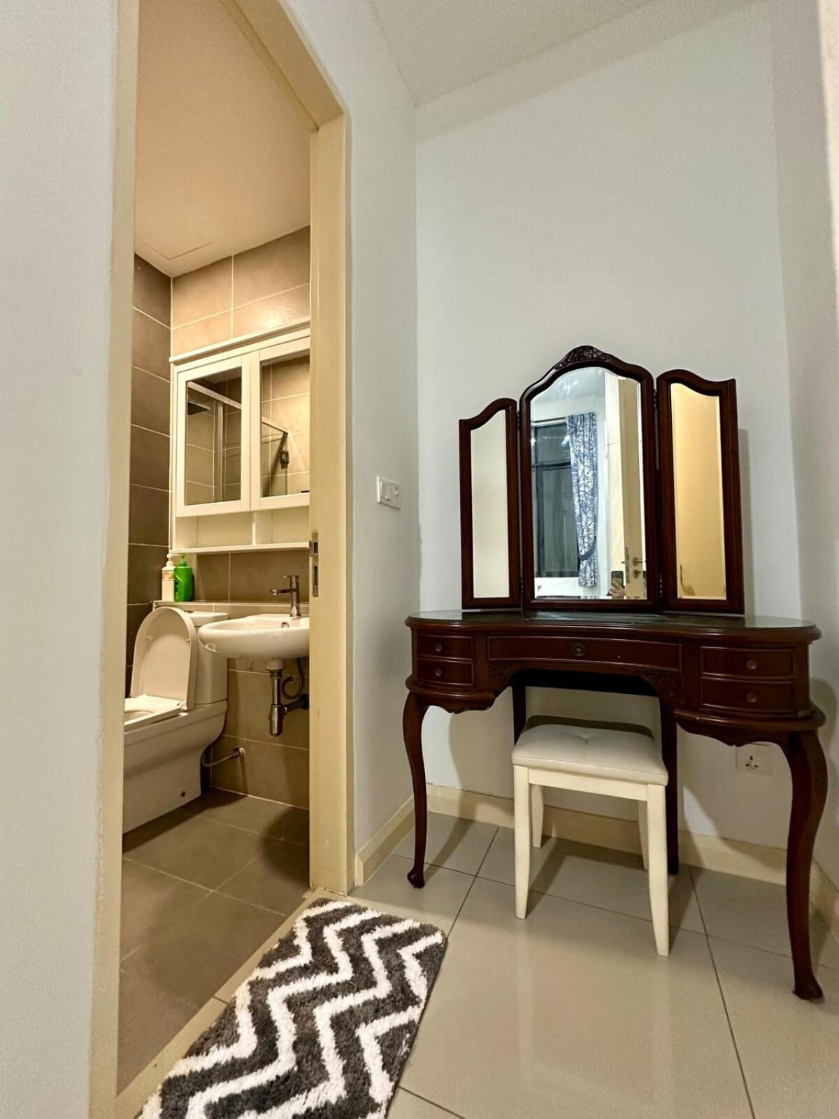 D'pristine 4 bedroom condo 1725 opposite Legoland and Medini mall