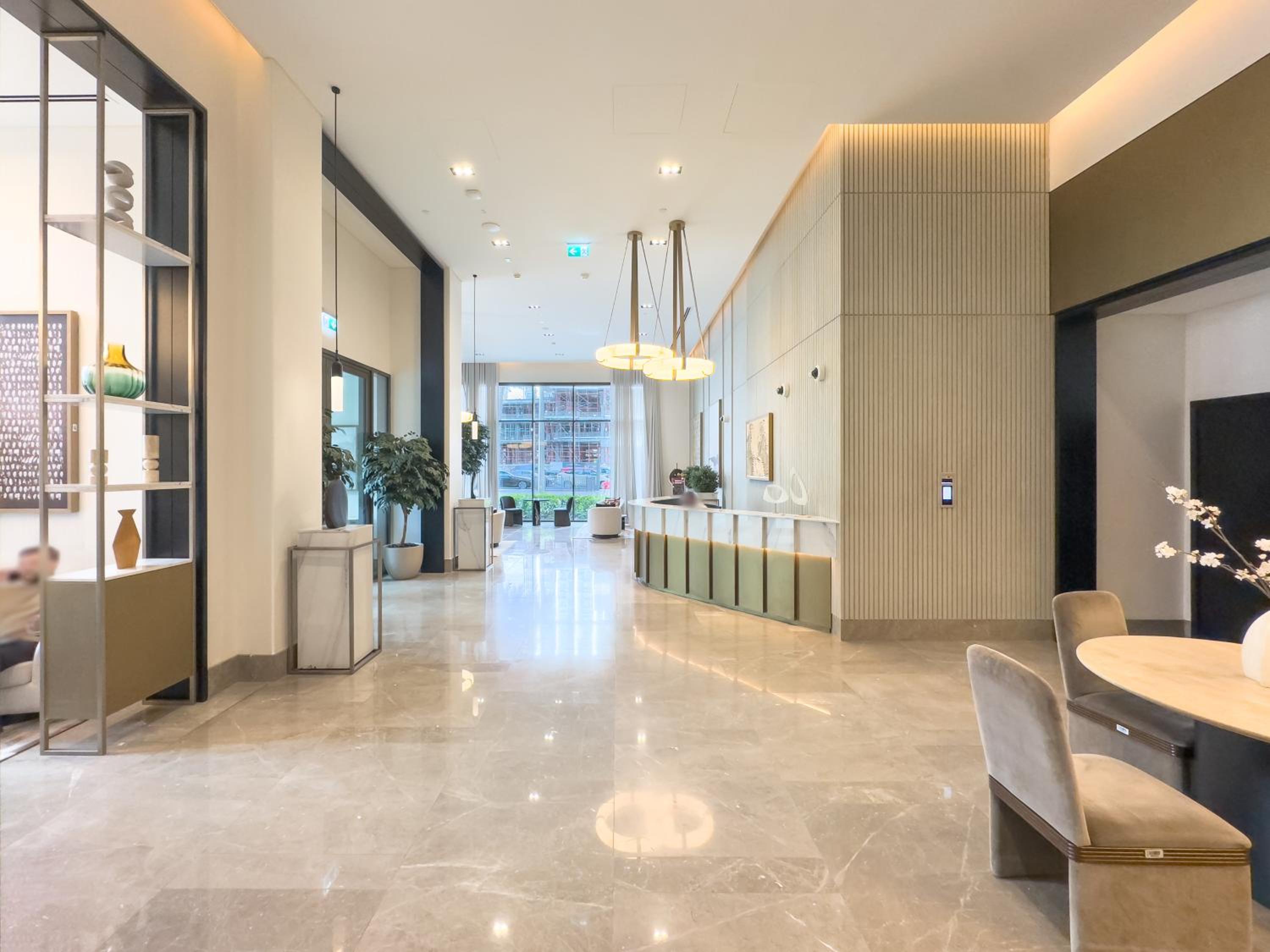 Luxury Two Bedroom Apartment with City & Pool View by Delujo Stays