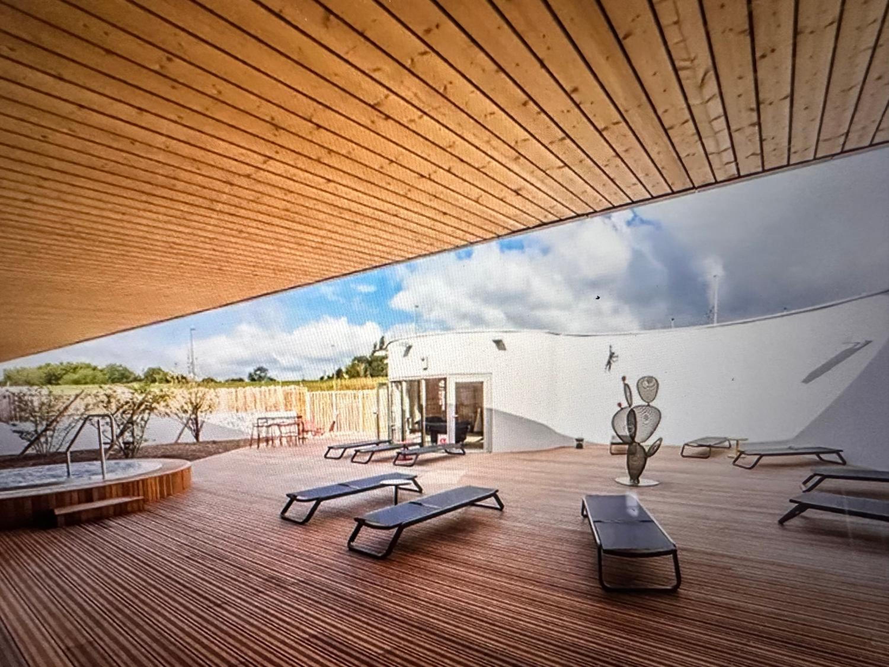 Les Libellules Appartement avec baignoire spa à Dinan Lanvallay