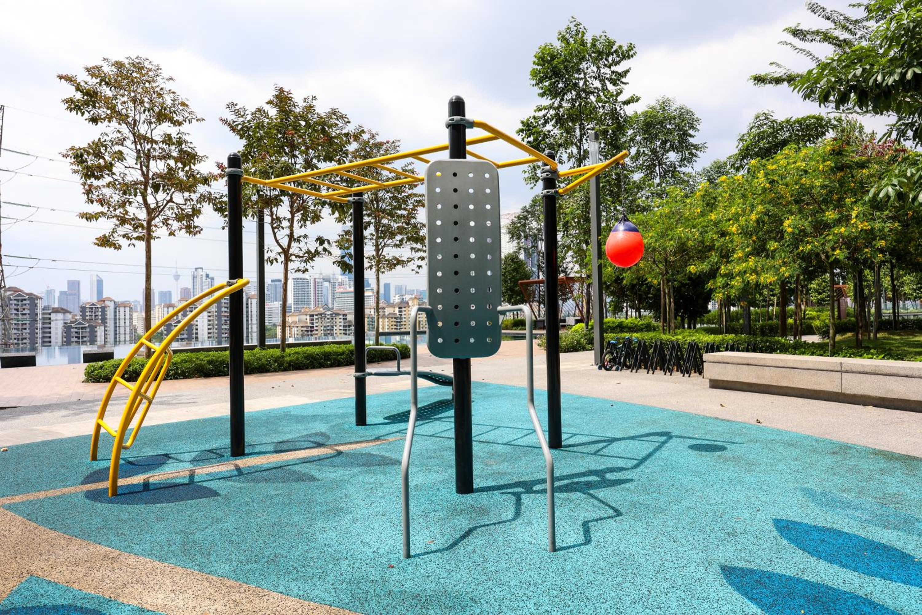 M Vertica KL City Residences by Vivid Stay