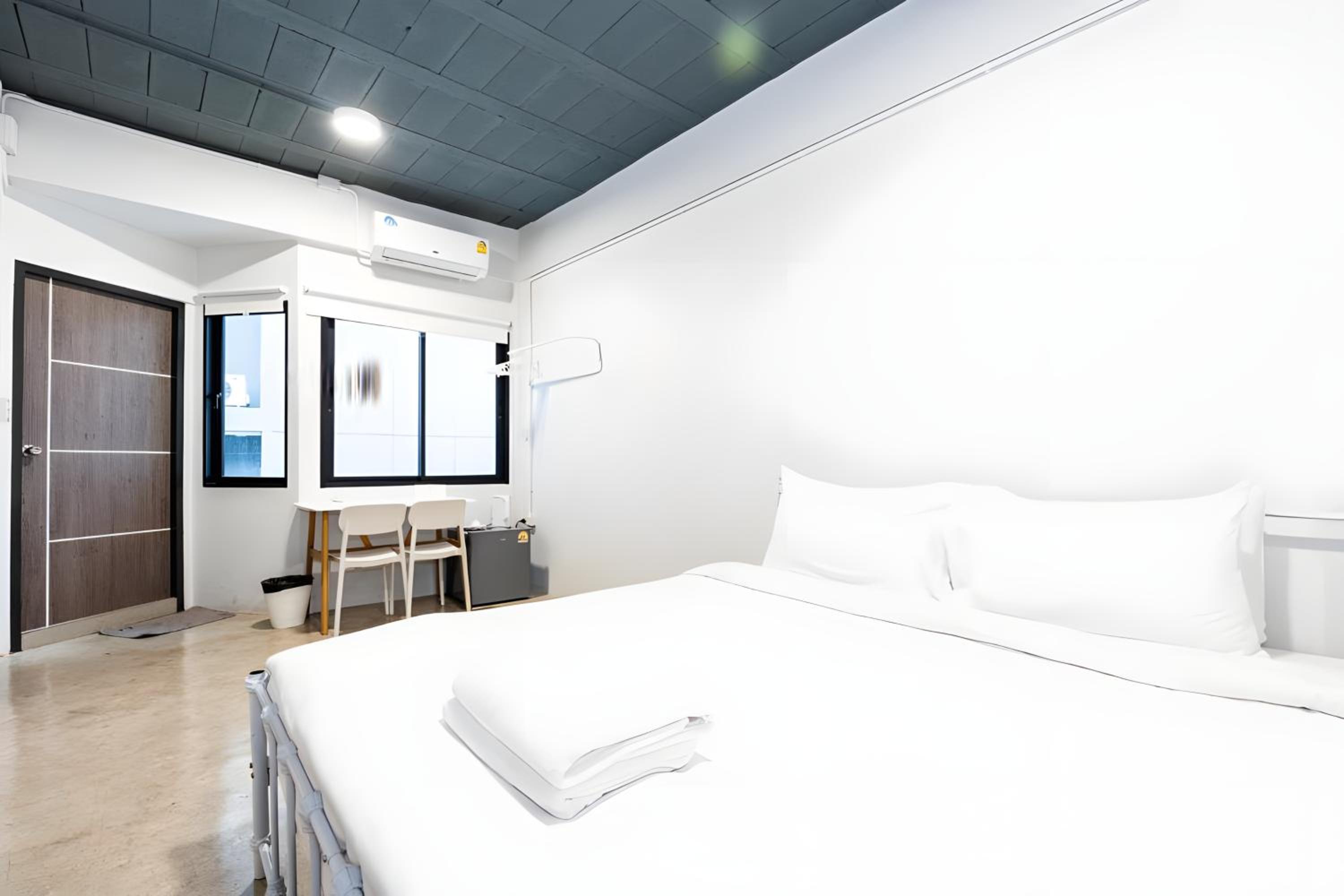 xx Yellow Place Sukhumvit Soi 2 - เยลโล เพลส สุขุมวิทซอย 2