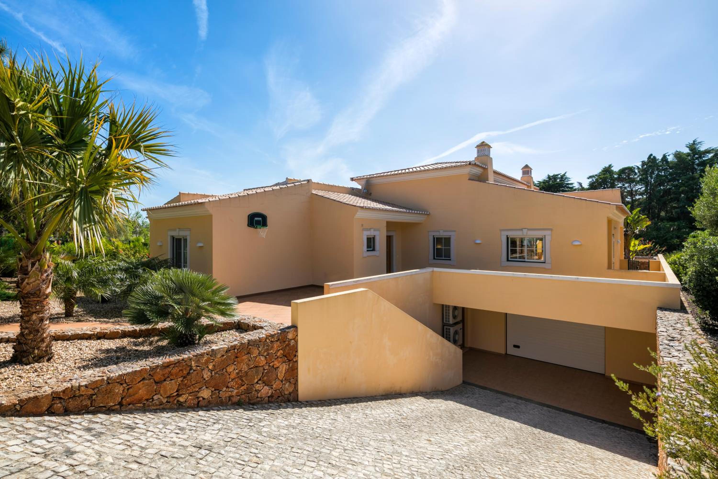 Hotel Casa Dos Cedros - Image 1