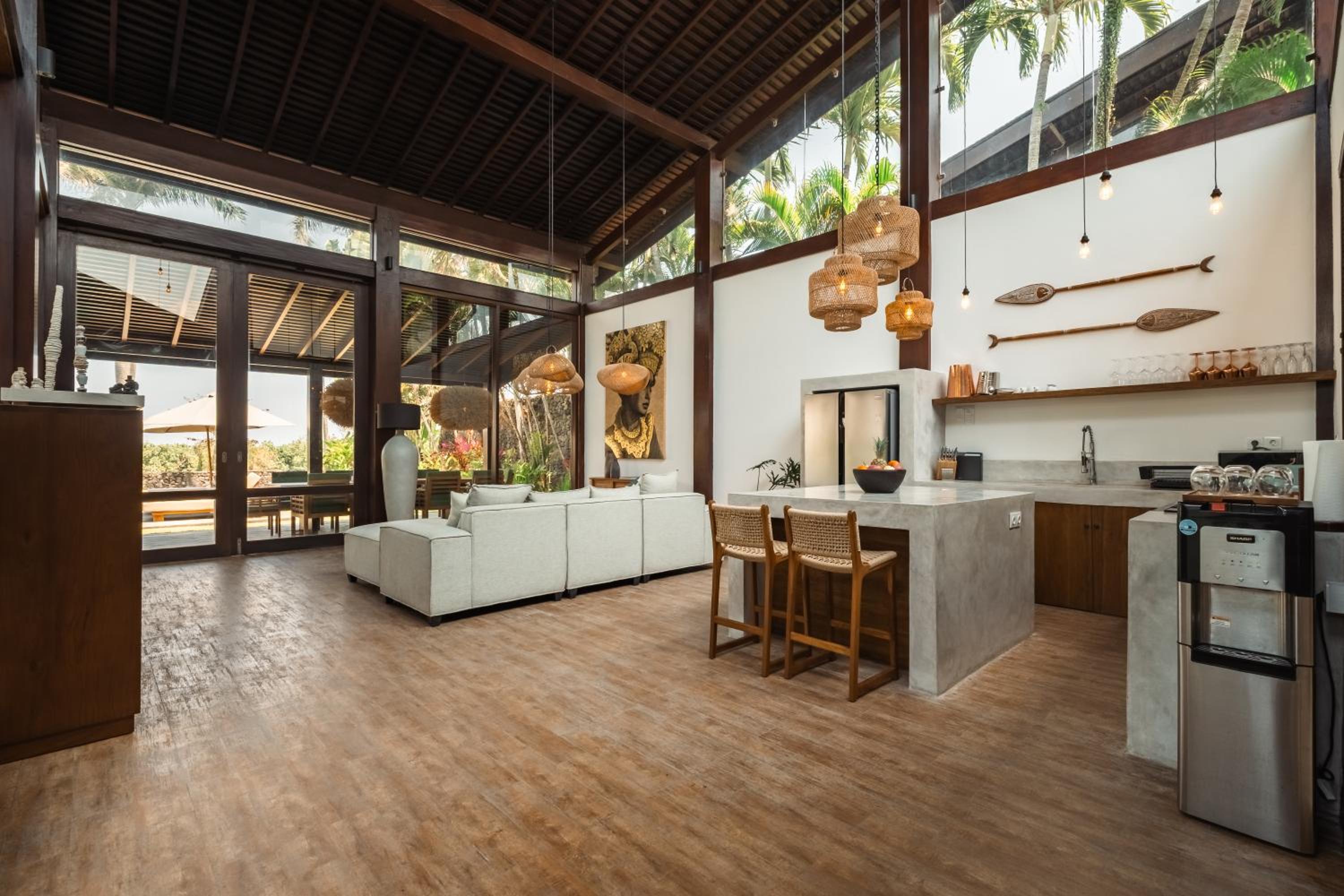 Oceanfront Luxury Villa in Beraban with Private Pool