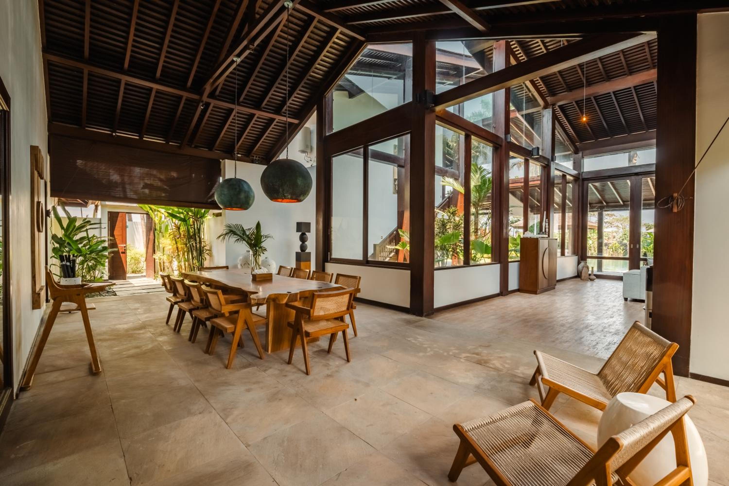 Oceanfront Luxury Villa in Beraban with Private Pool