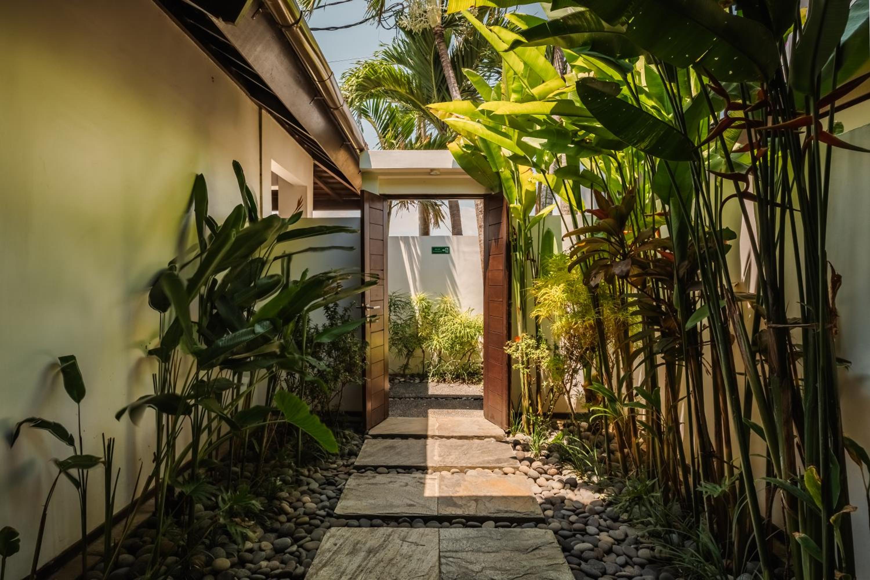 Oceanfront Luxury Villa in Beraban with Private Pool