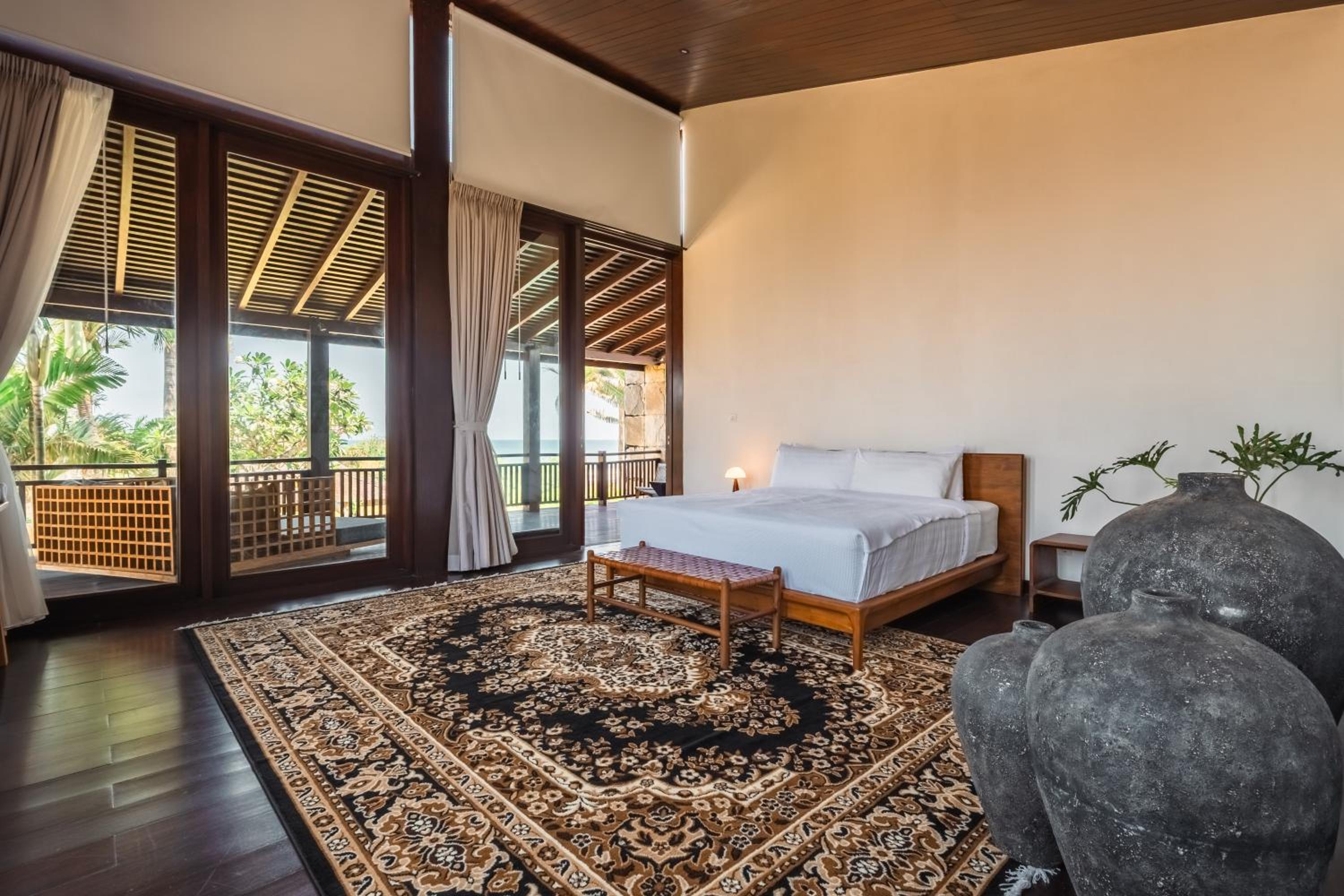 Oceanfront Luxury Villa in Beraban with Private Pool