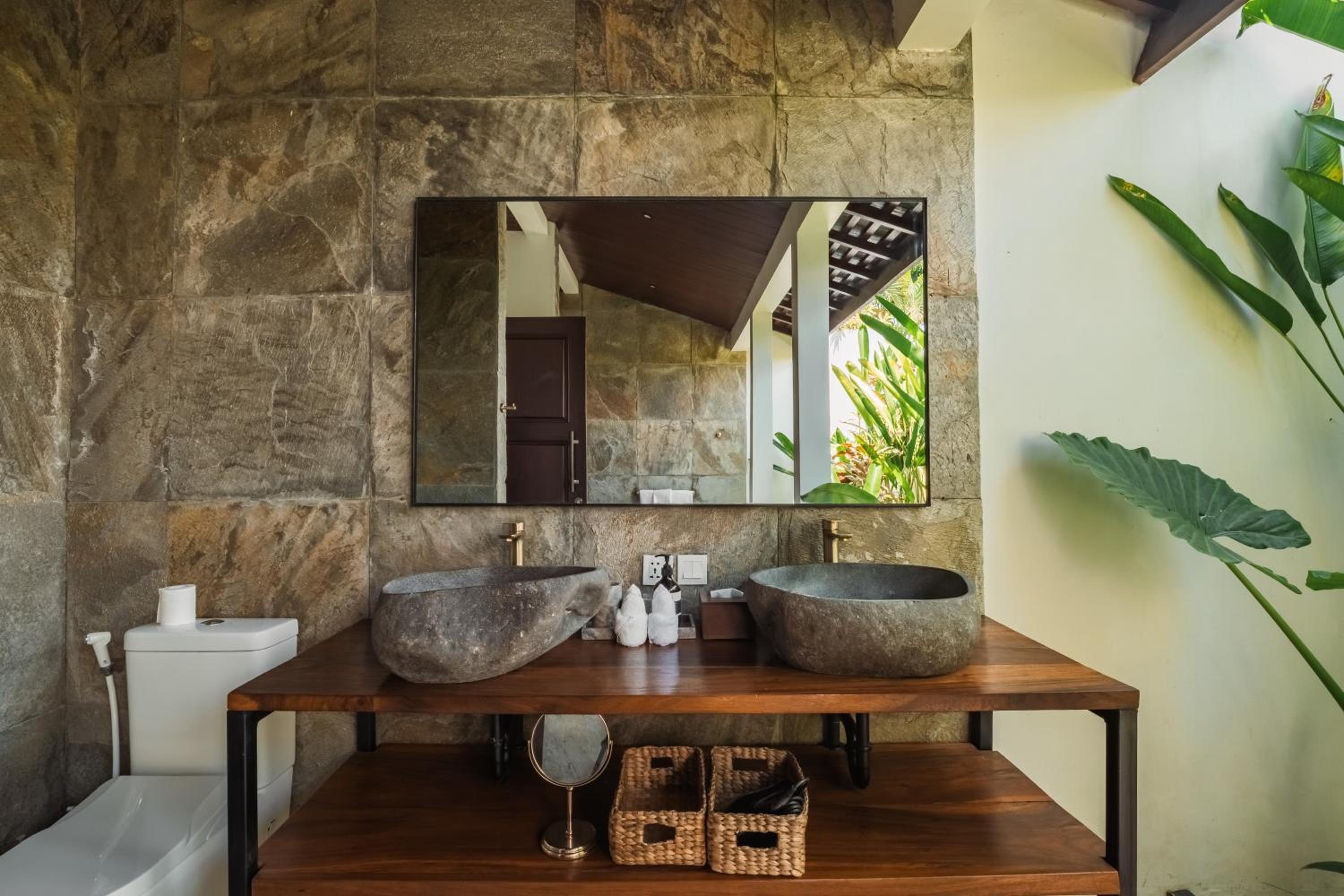 Oceanfront Luxury Villa in Beraban with Private Pool