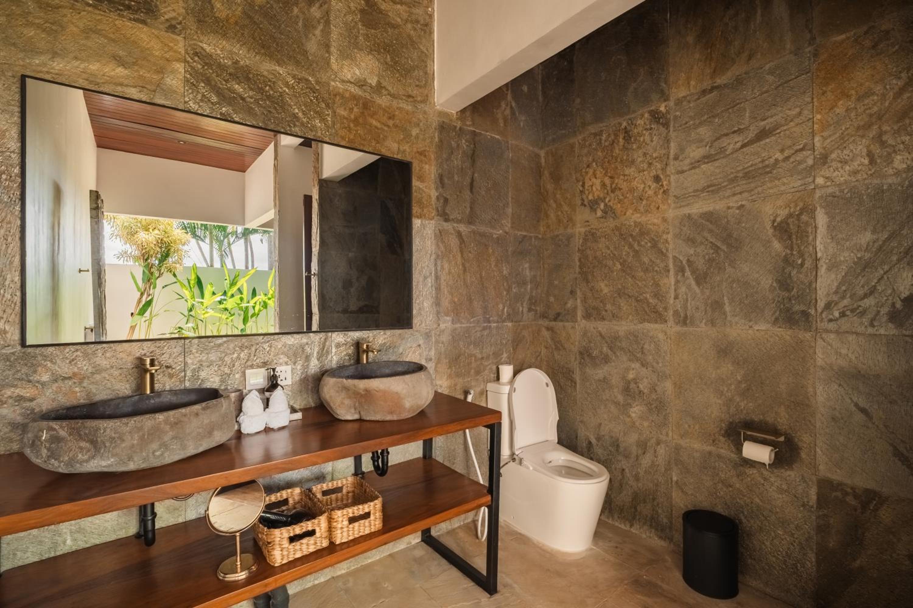 Oceanfront Luxury Villa in Beraban with Private Pool