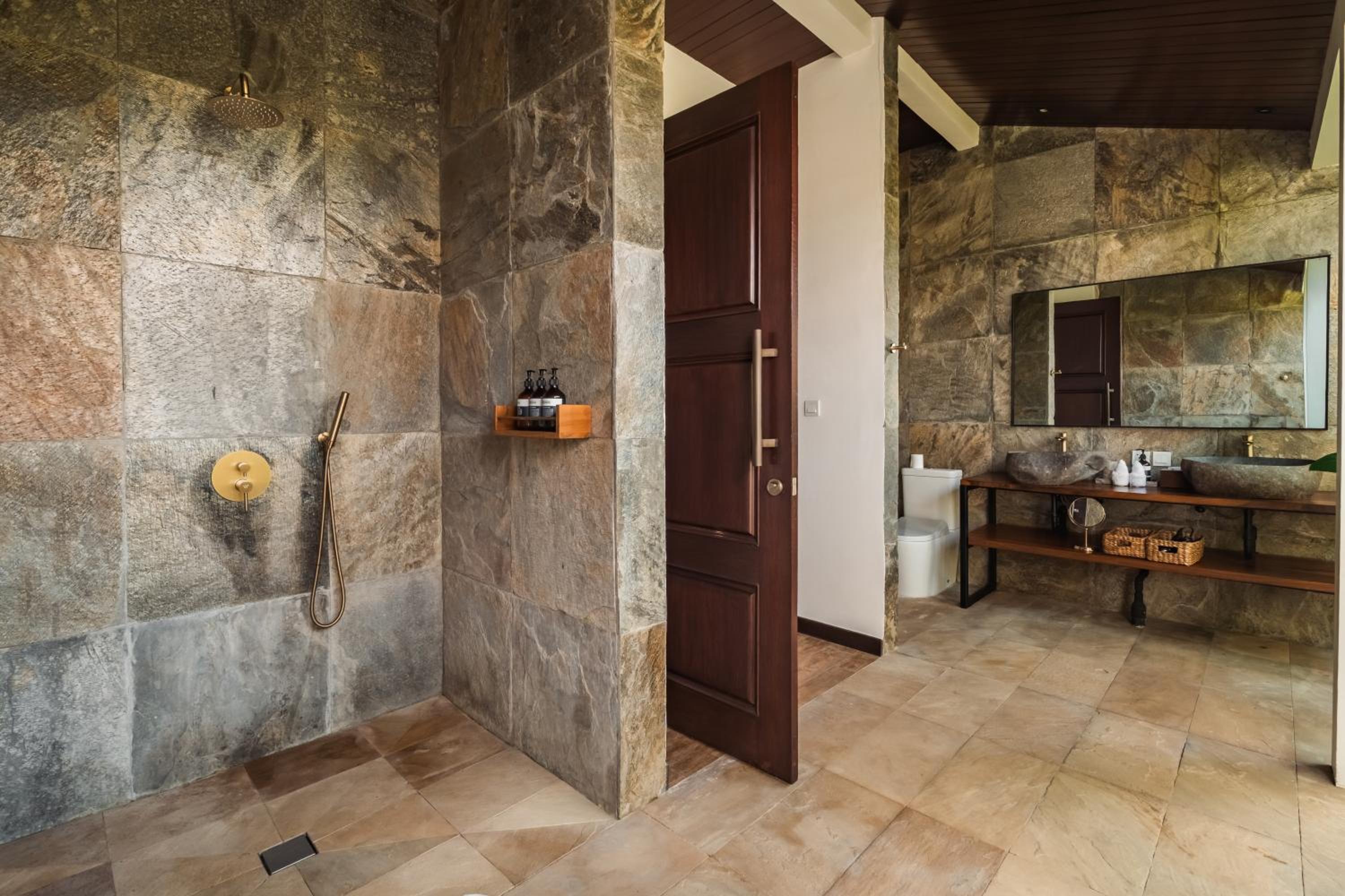 Oceanfront Luxury Villa in Beraban with Private Pool