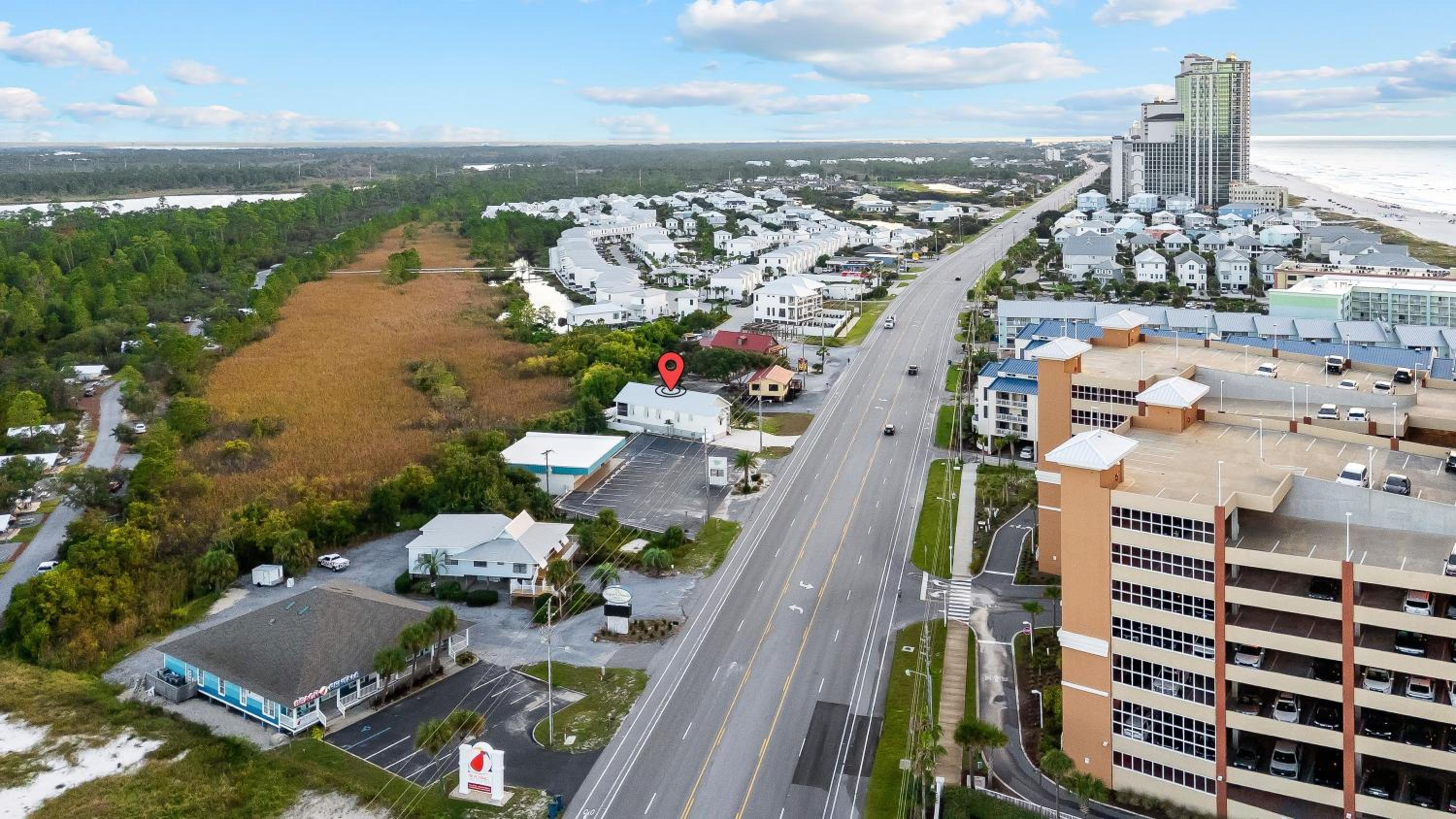 Luxury 4BR, Across street from beach, Sleeps 10!