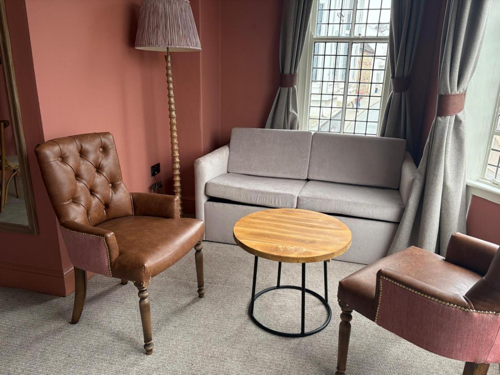 Coaching Inn