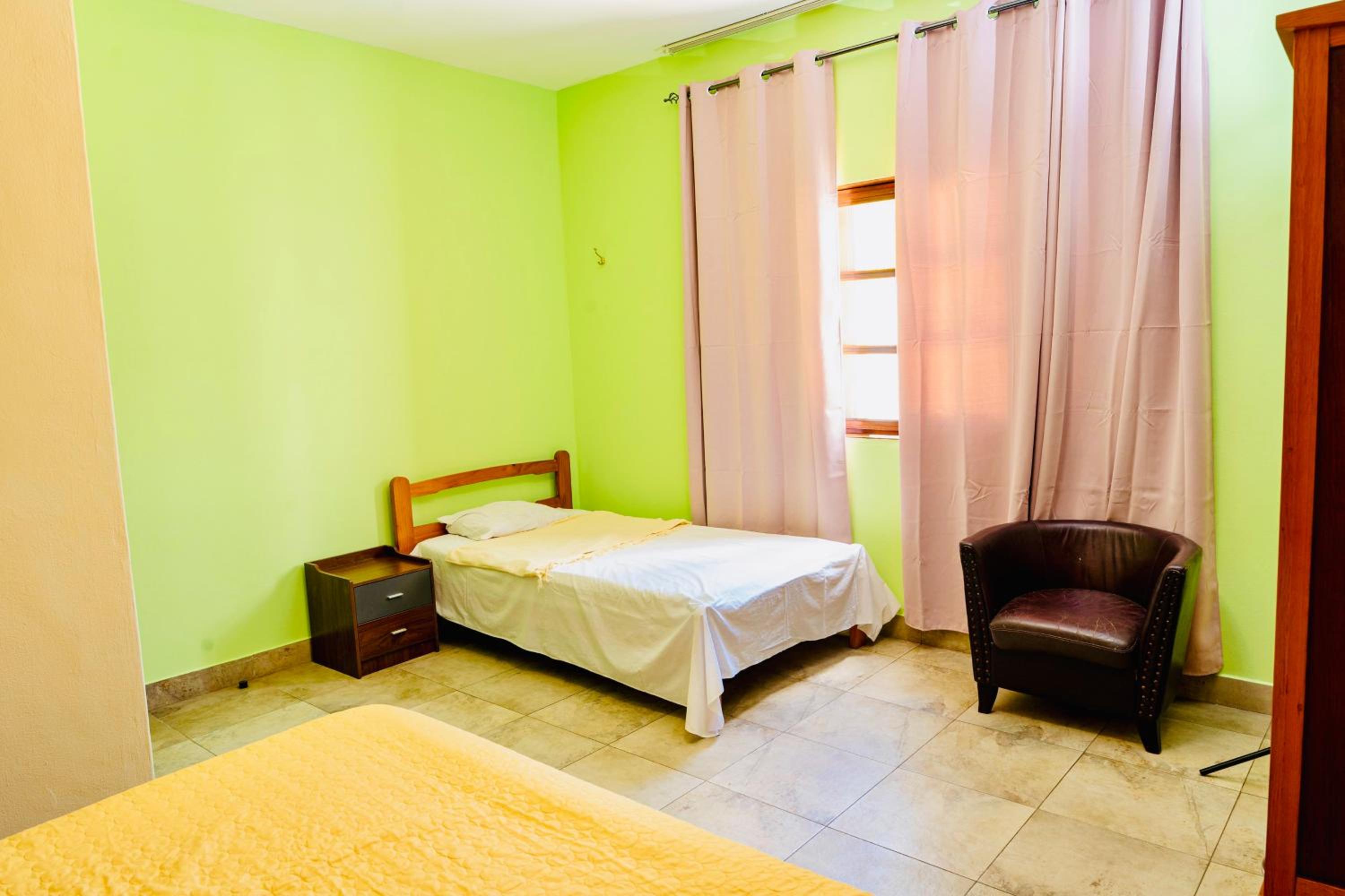 Bliss Retreat Apartment Near Super U
