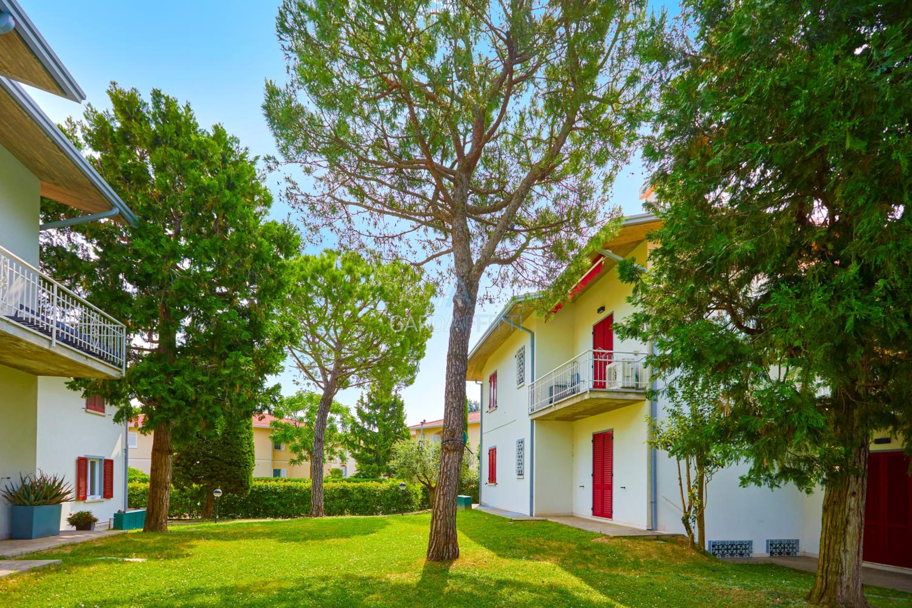 Residence degli Ulivi - Comfort and Relaxation in Sirmione