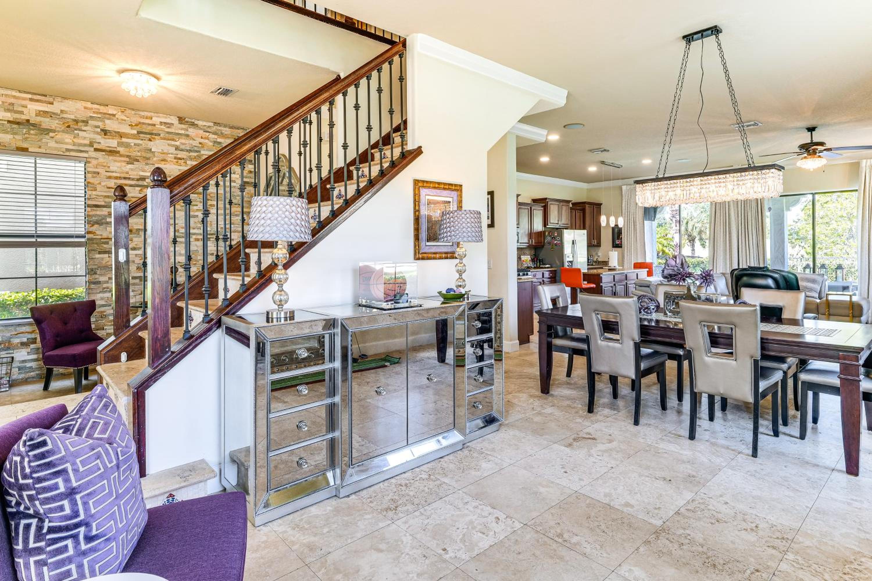 Pets Welcome, Golf Course Views Reunion Retreat