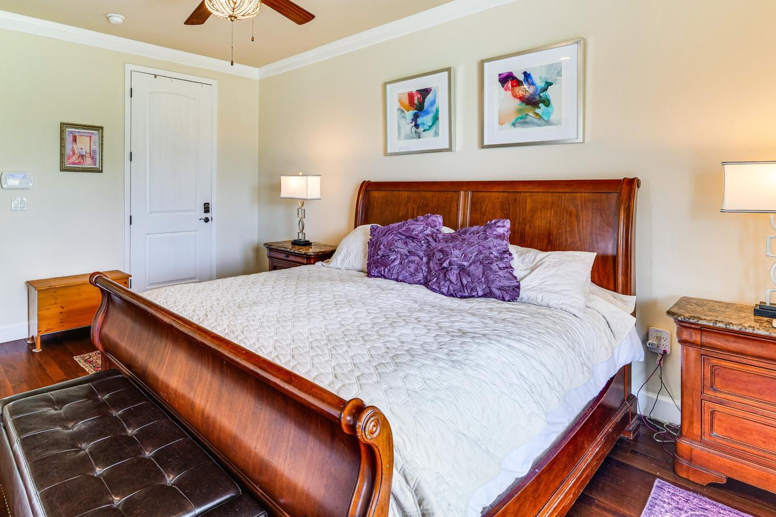 Pets Welcome, Golf Course Views Reunion Retreat