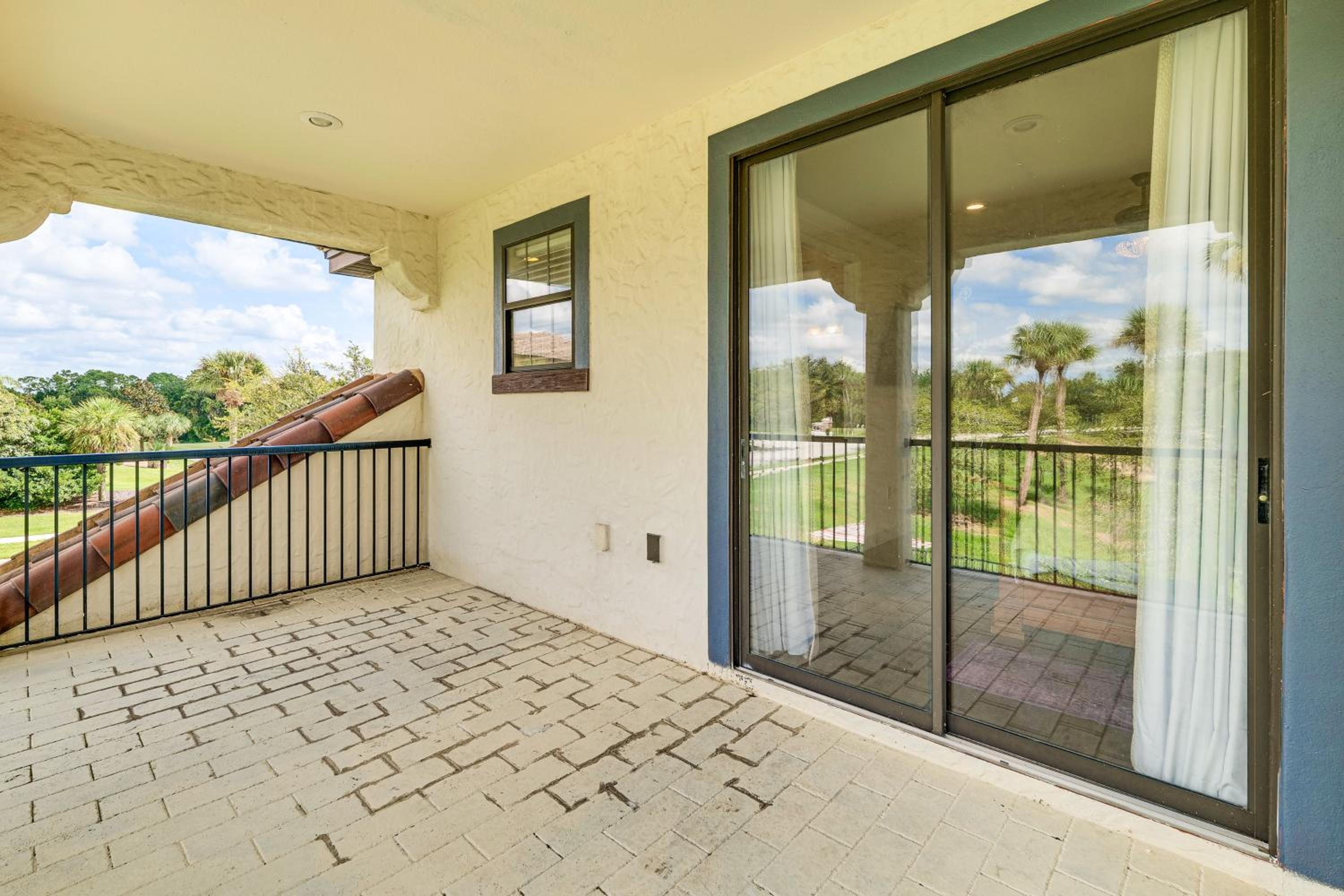Pets Welcome, Golf Course Views Reunion Retreat