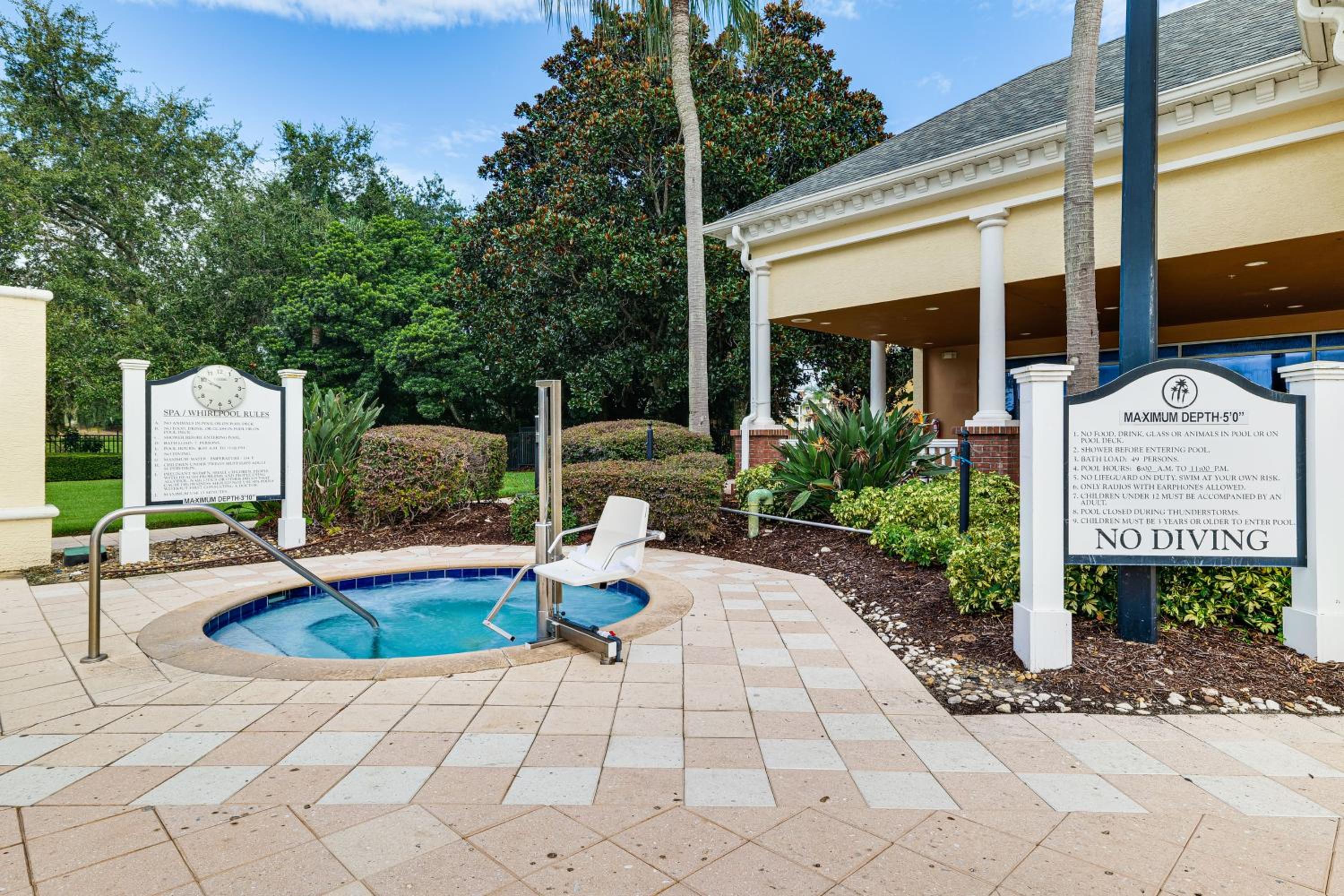 Pets Welcome, Golf Course Views Reunion Retreat