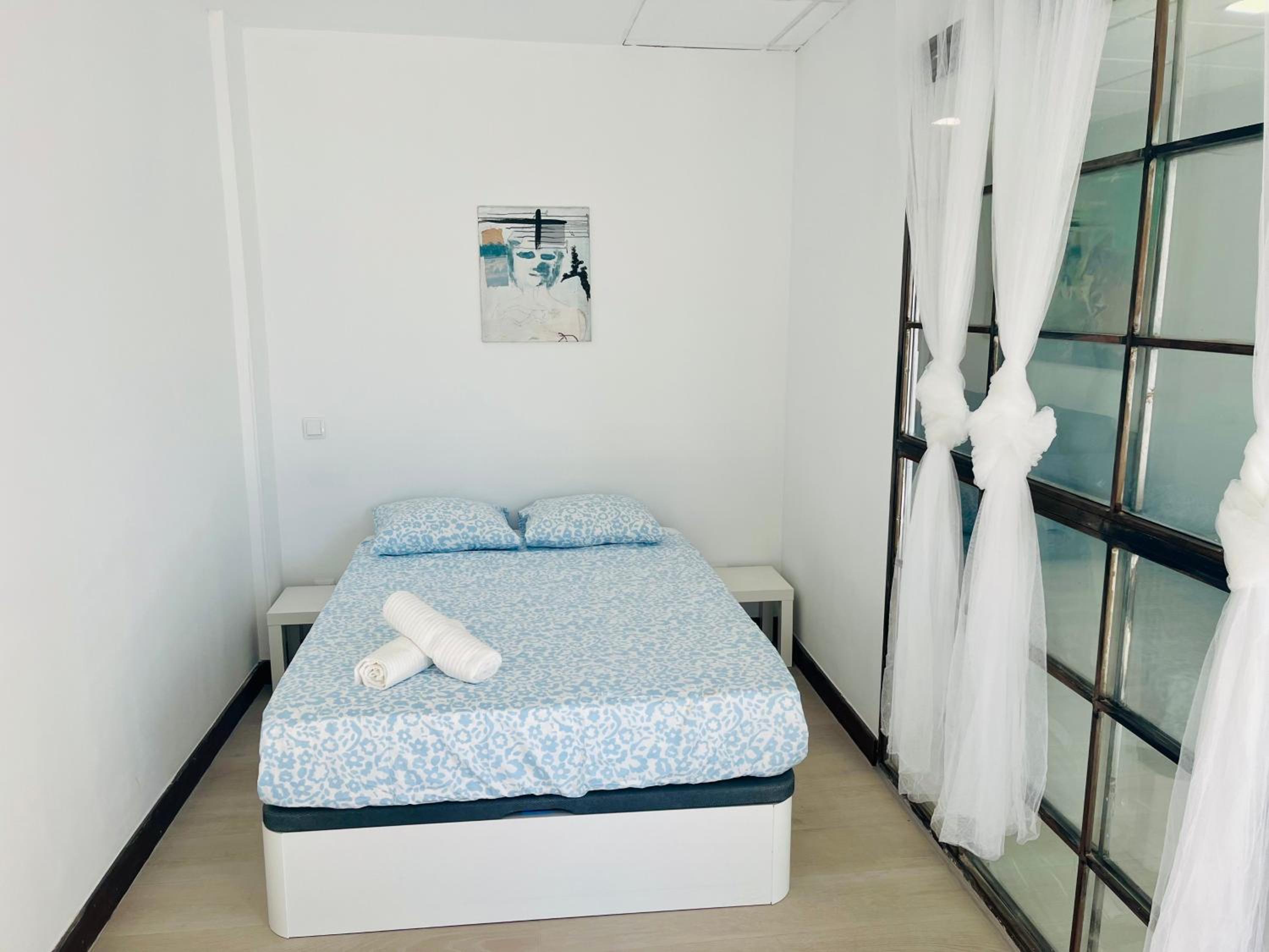 LUMINOSOS APARTAMENTOS POZUELO a 8 MINUTOS DE PALACIO REAL