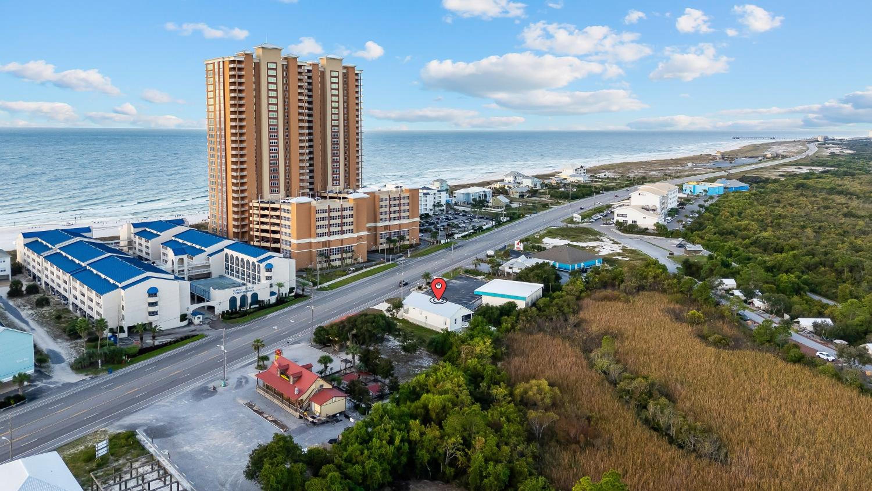 Luxury 4BR, Across street from beach, Sleeps 10!