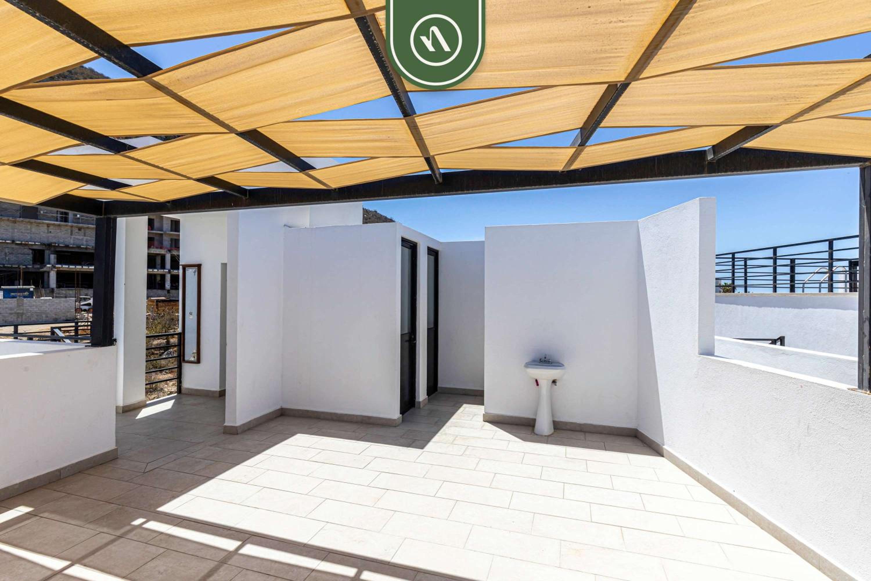 Amazing 2BR Condo with Rooftop pool - BBQ