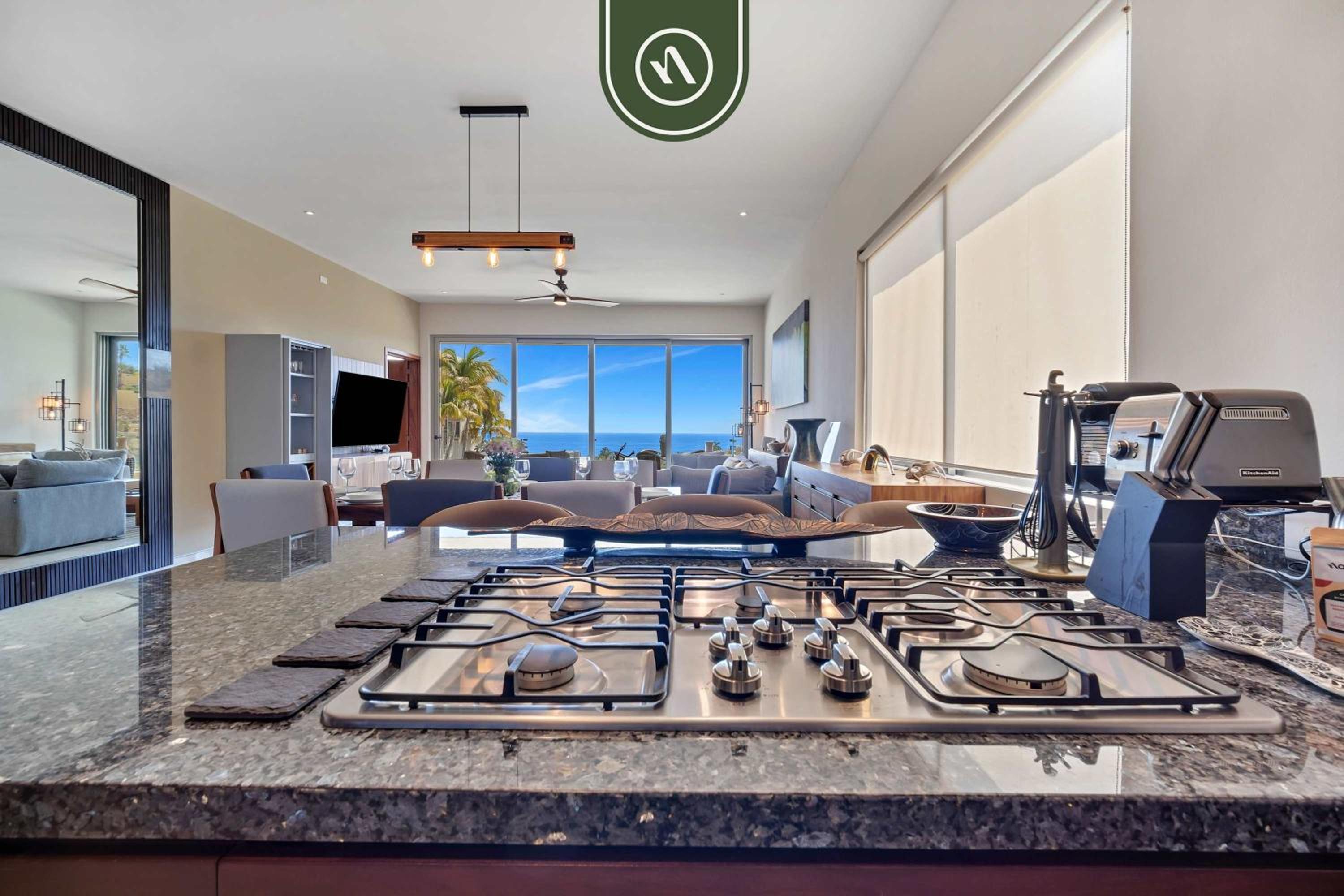 Oceanview 3 BR Condo - Pool - View of the Desert