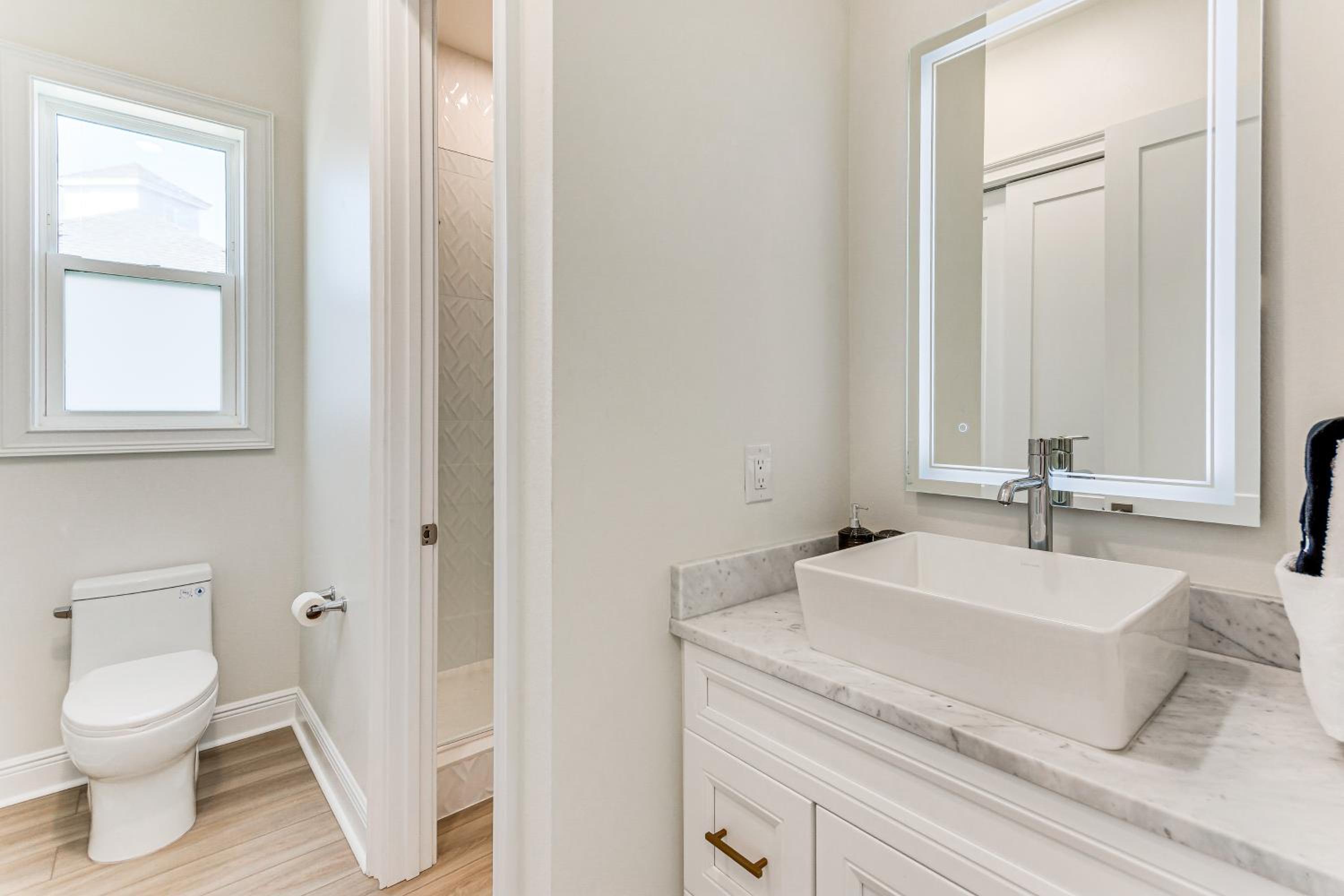 Private Beach and Bay View Luxury Navarre Escape!