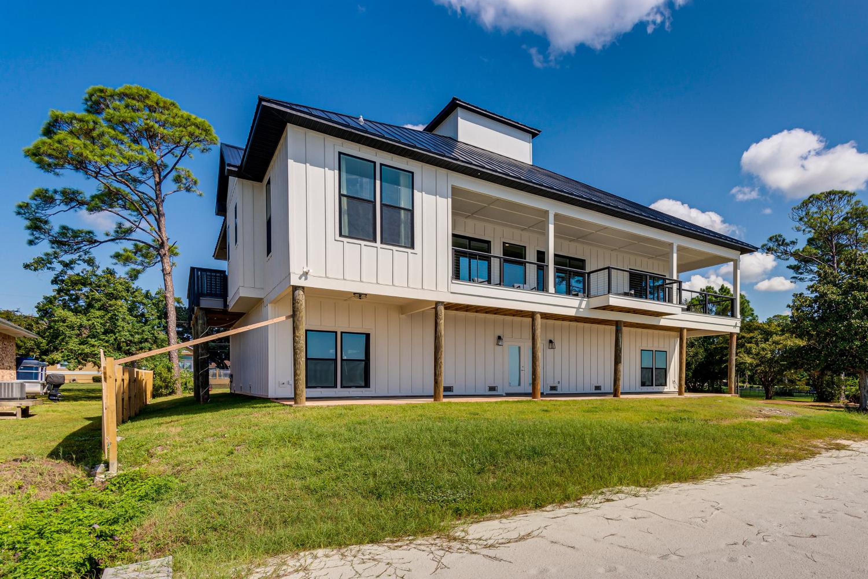 Private Beach and Bay View Luxury Navarre Escape!