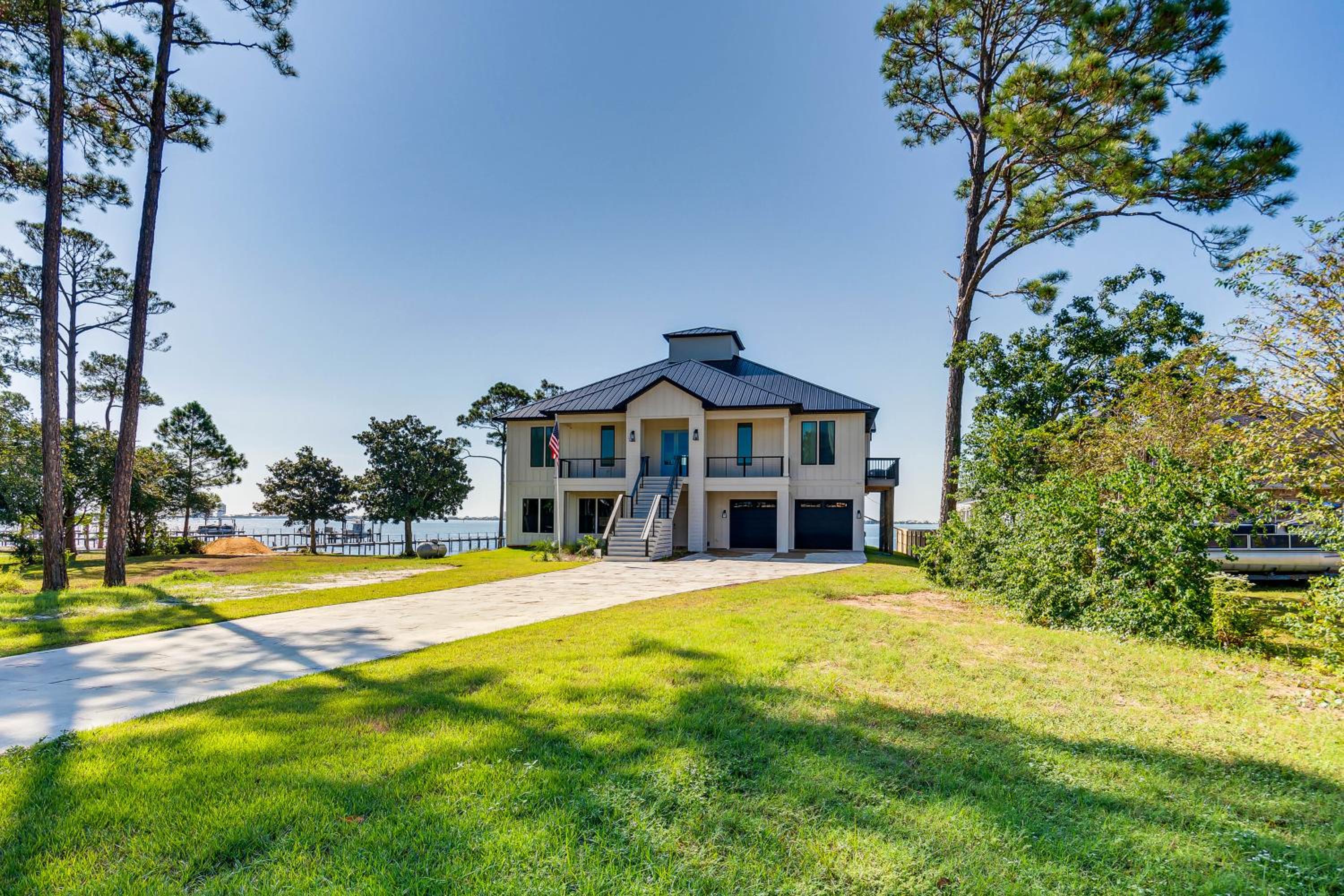 Private Beach and Bay View Luxury Navarre Escape!