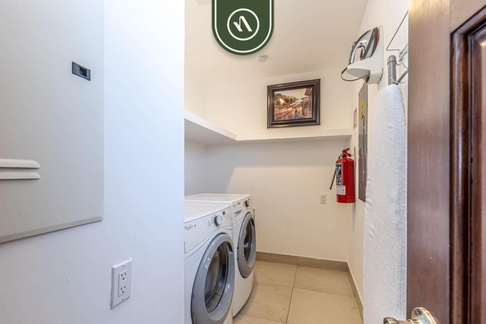 2BR Condo with Private Terrace - Ocean View - Pool