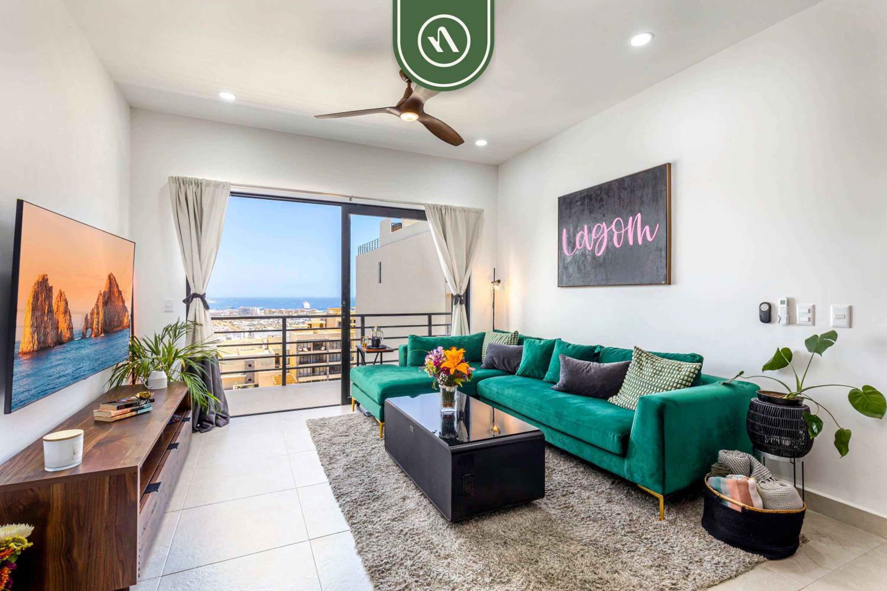 Amazing 2BR Condo with Rooftop pool - BBQ