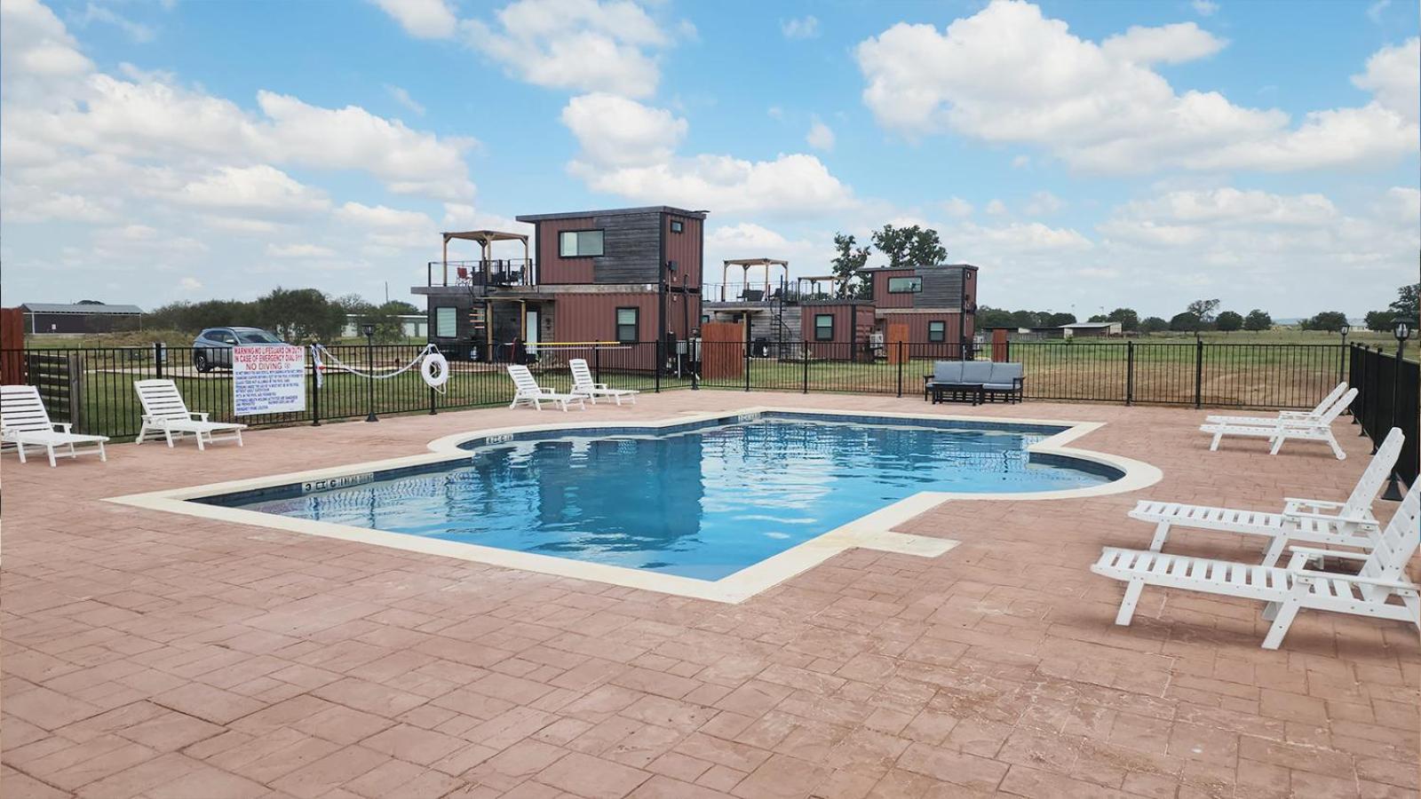 Exclusive Wine Country Stay Pool, Firepit & Games