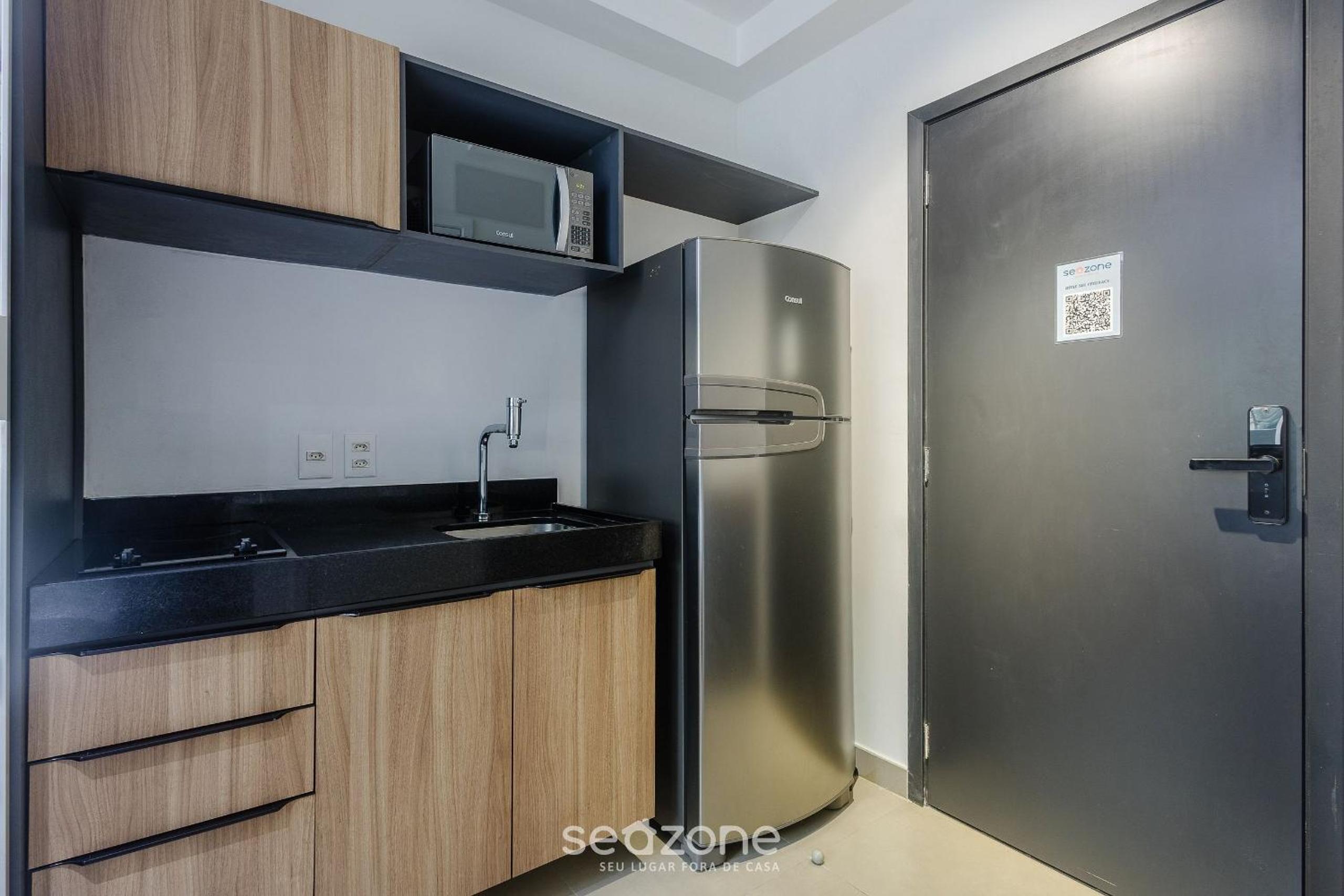 Your complete stay in a building with a pool just steps from the subway - FRE