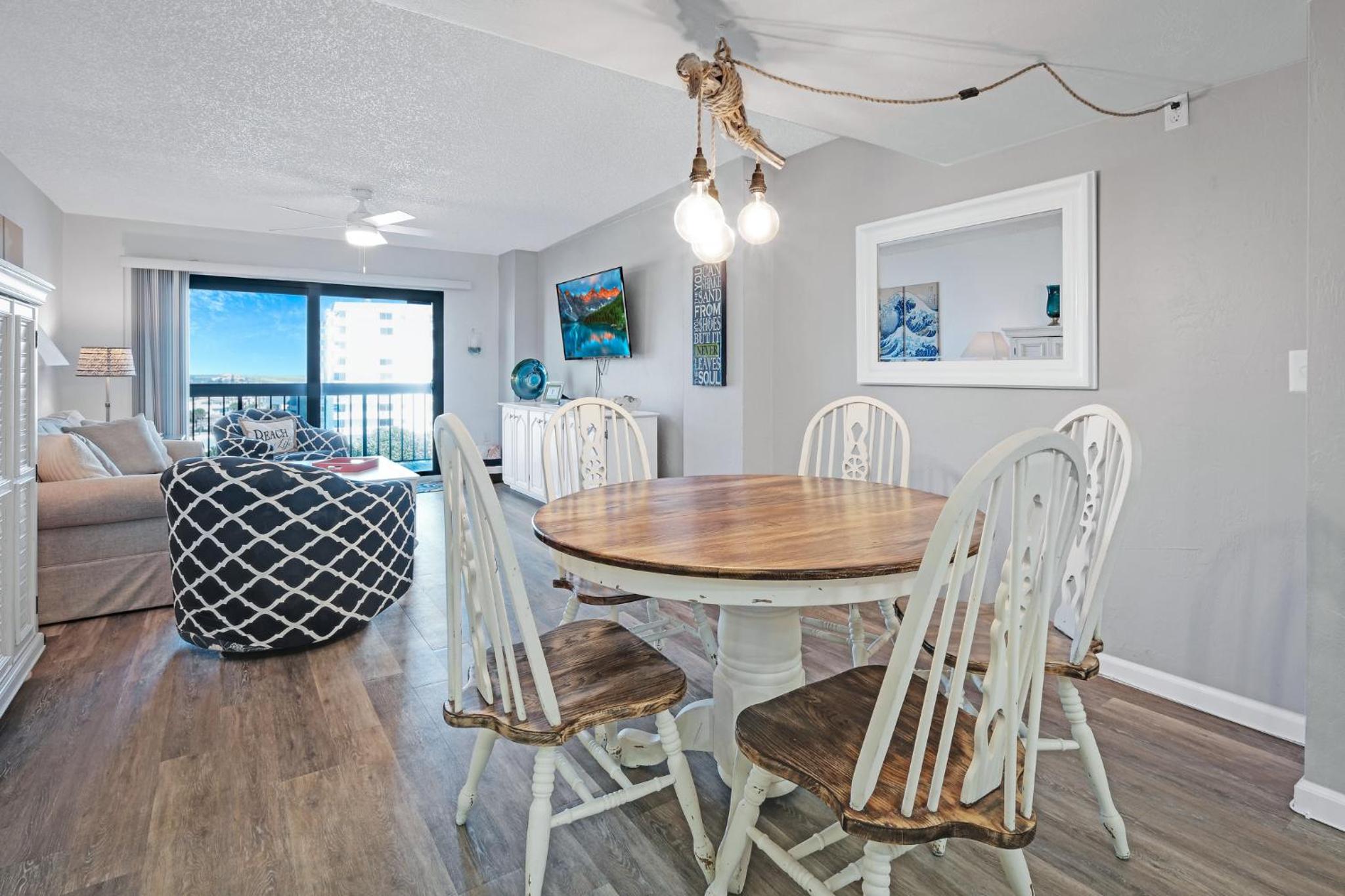 Oceanfront with great beach views from all rooms & balcony, heated pool, and garage