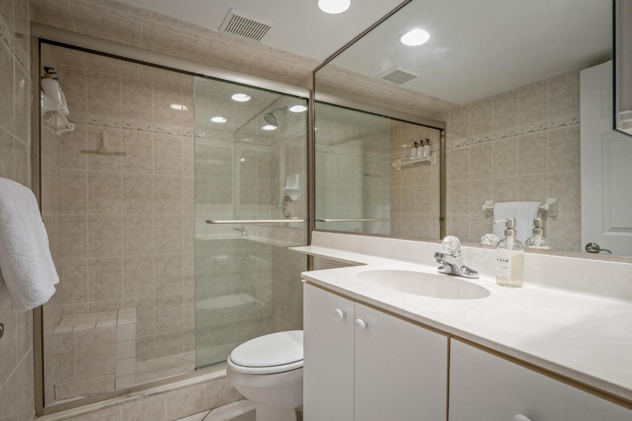 New listing! Direct oceanfront condo with a balcony, heated pool, and tennis court