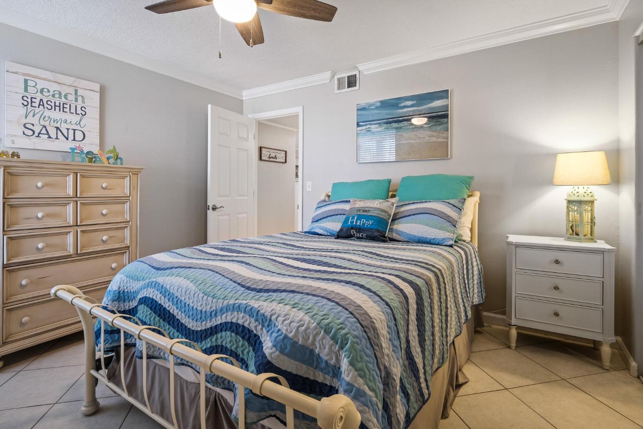 New listing! Direct oceanfront condo with a balcony, heated pool, and tennis court