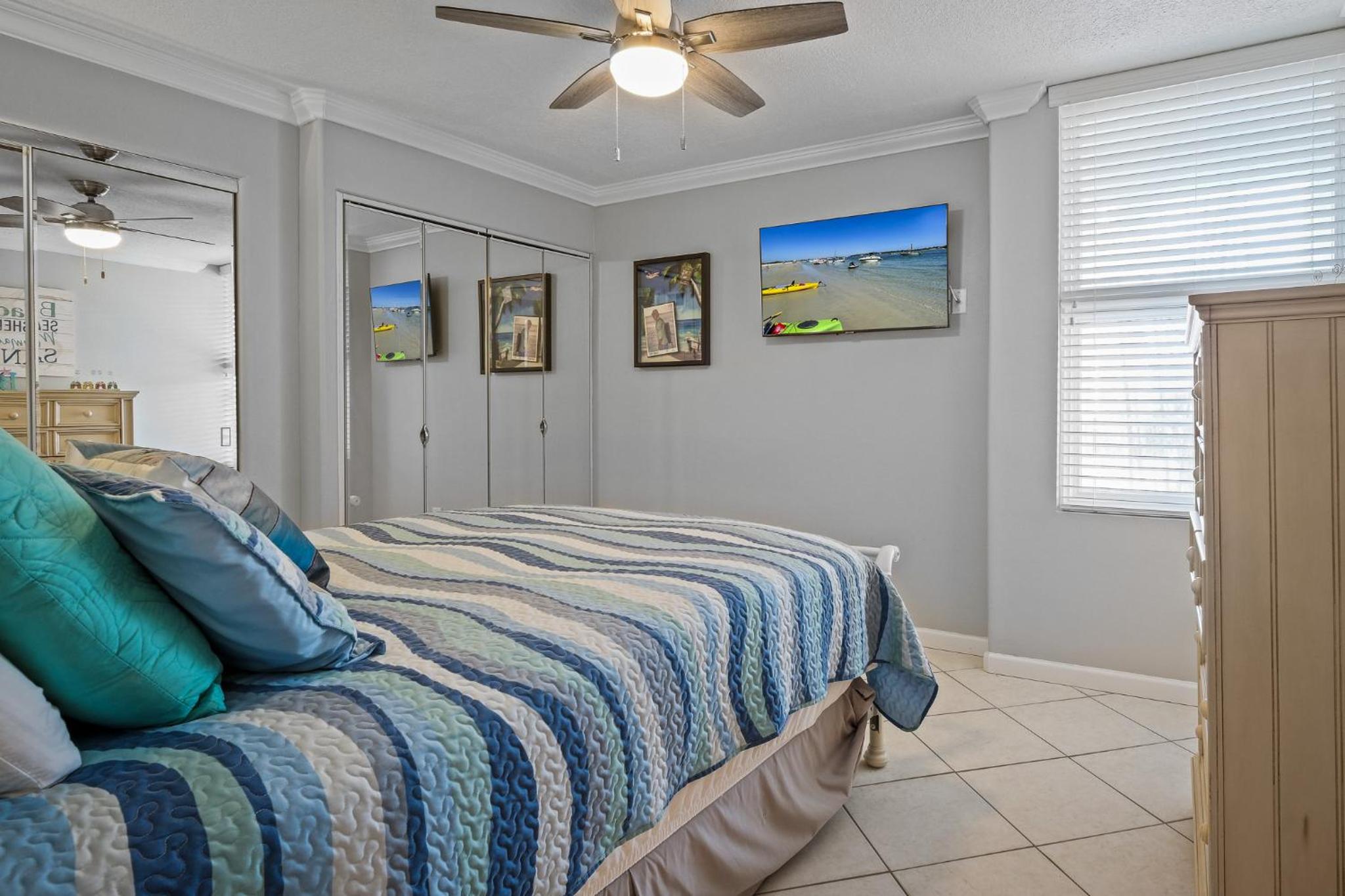 New listing! Direct oceanfront condo with a balcony, heated pool, and tennis court