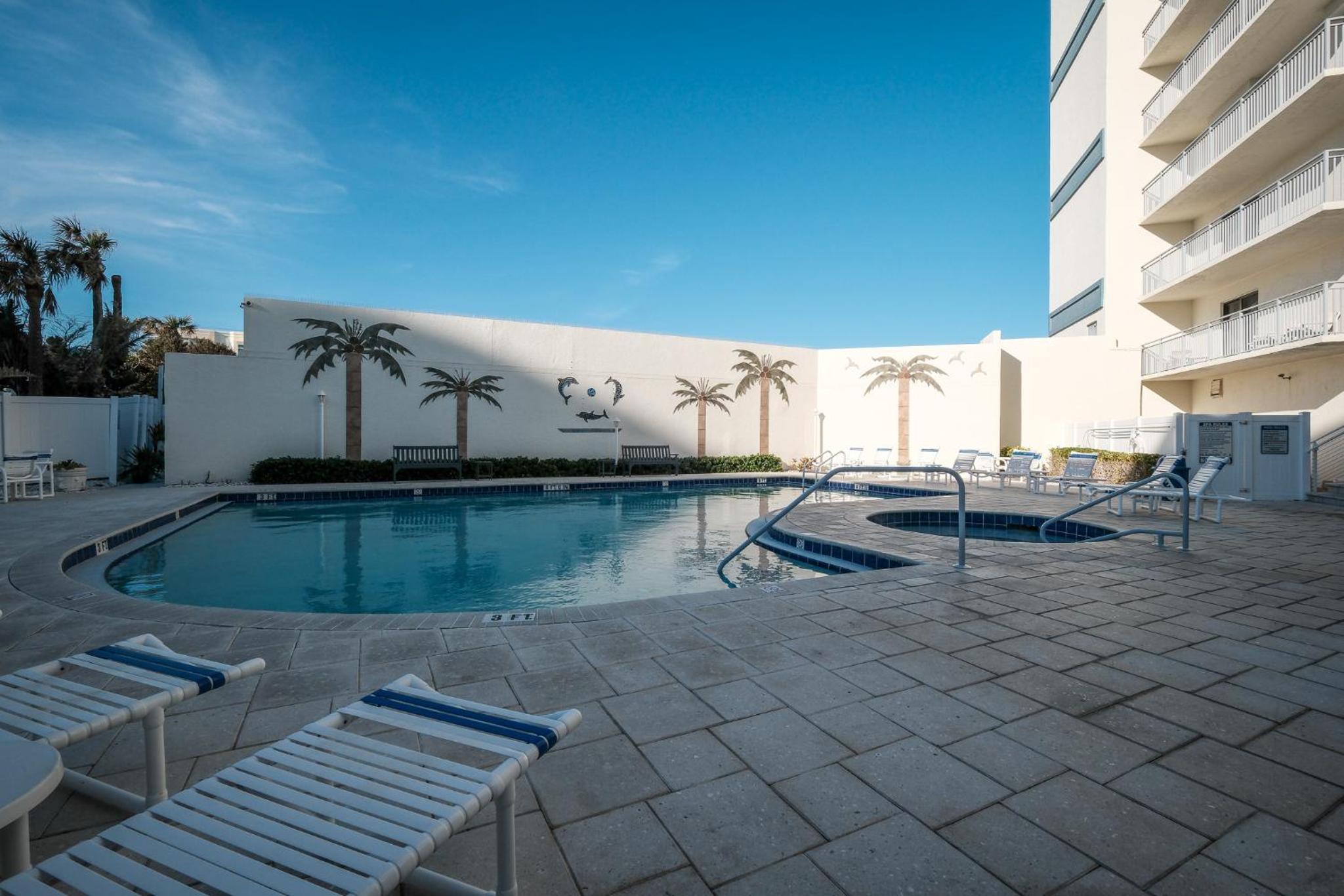 New listing! Direct oceanfront with private balcony, pool, and hot tub